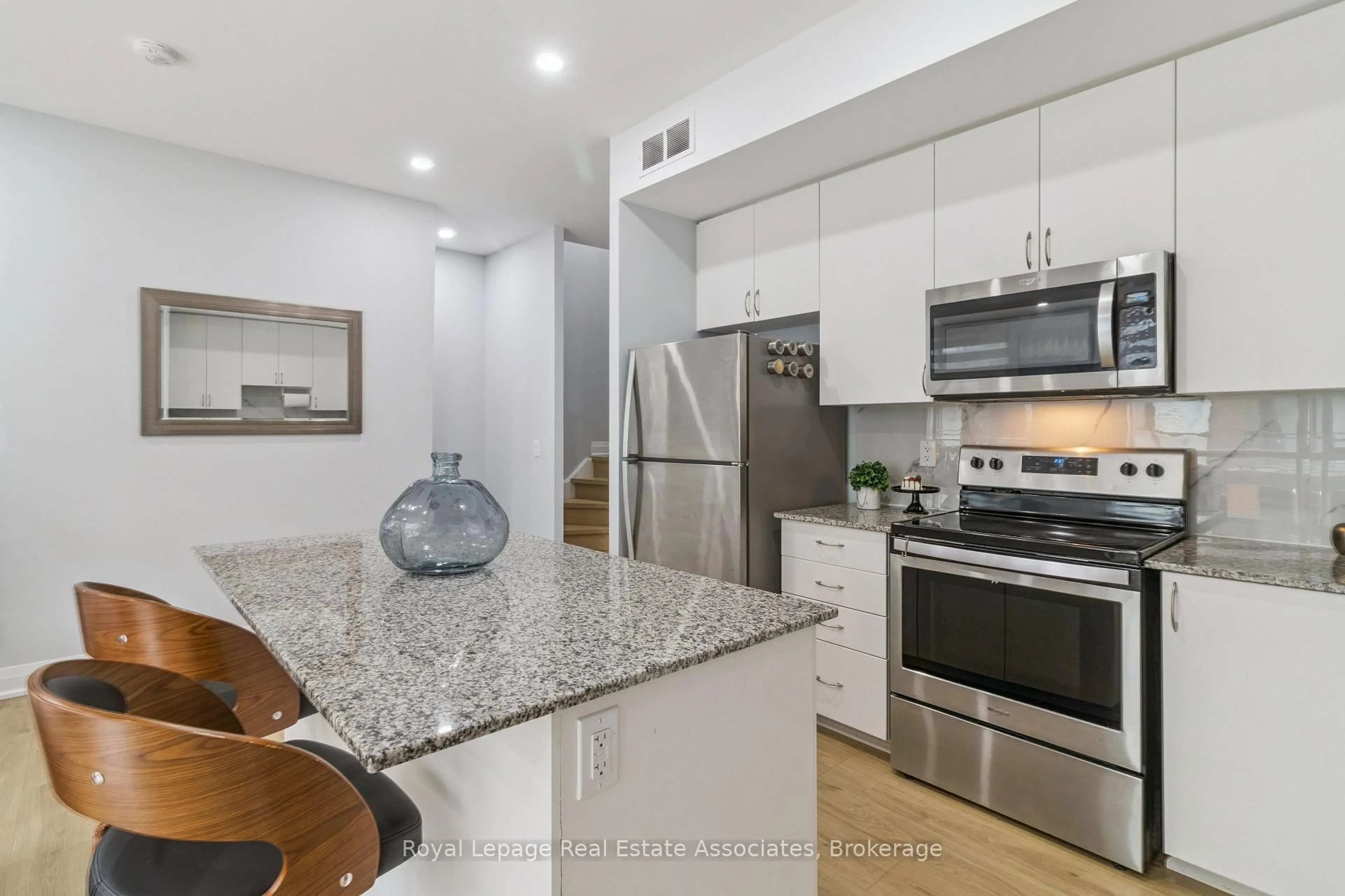 Open concept kitchen, unknown for 5289 Highway 7 #D203, Vaughan Ontario L4L 0J1