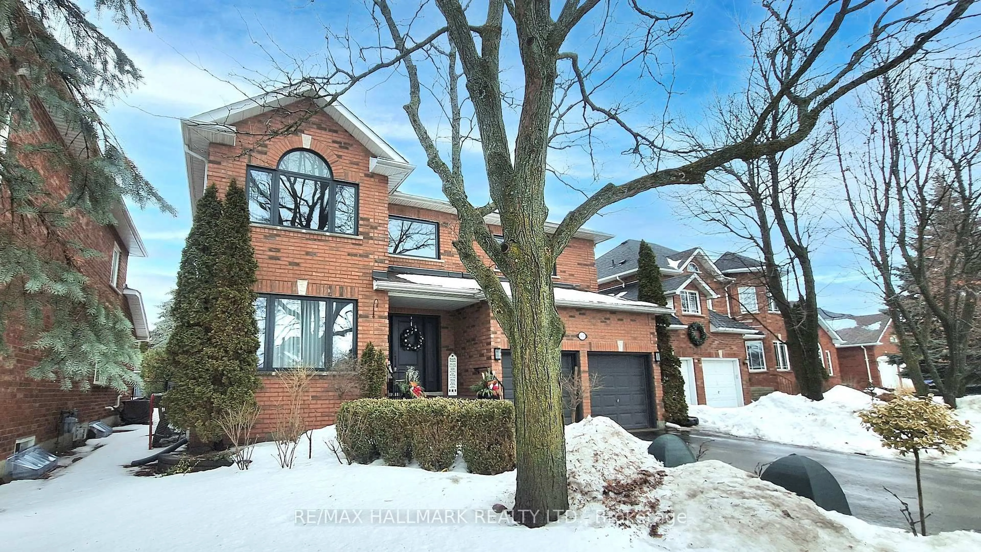 Home with brick exterior material, street for 165 Lori Ave, Whitchurch-Stouffville Ontario L4A 1K2