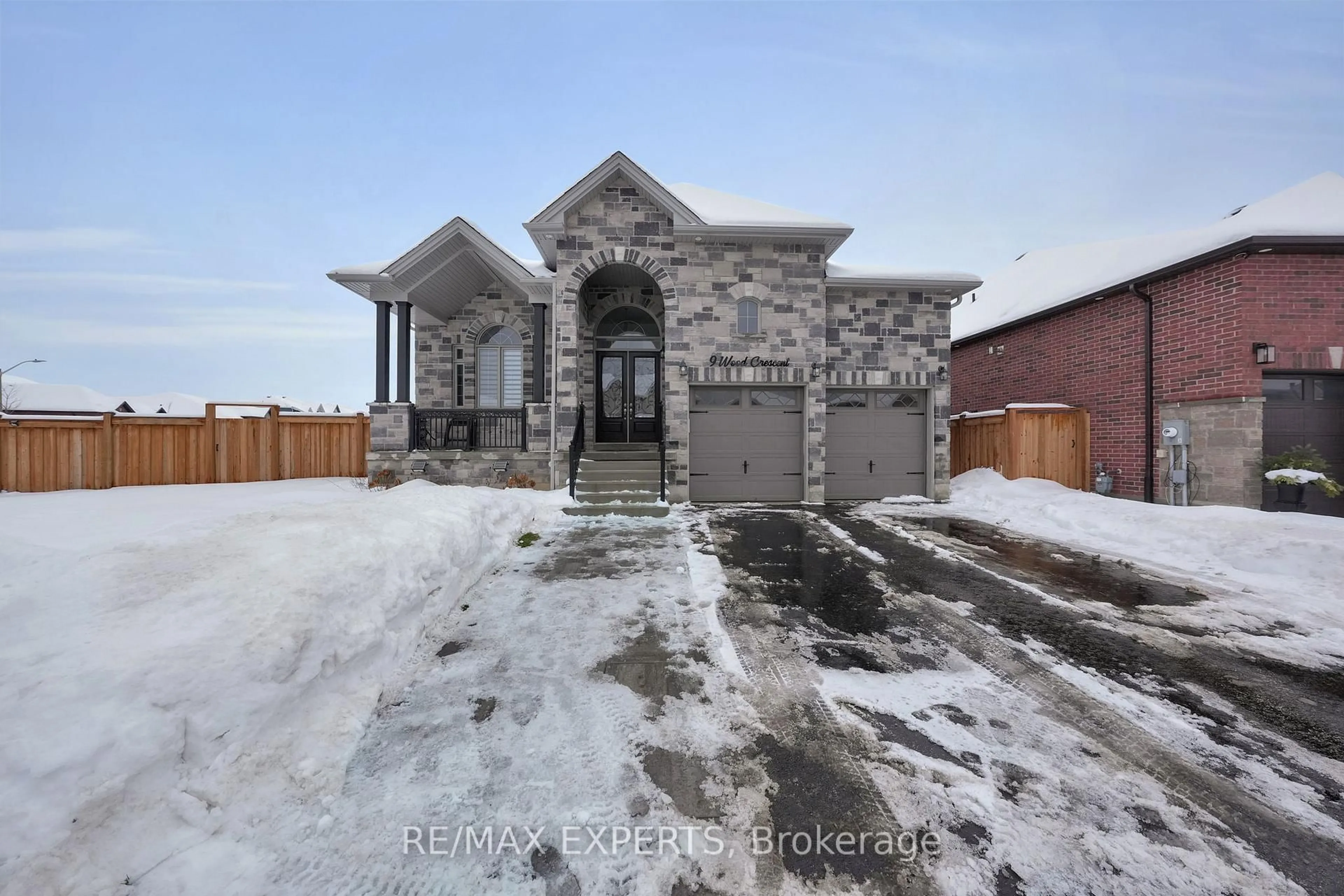 Home with brick exterior material, building for 9 Wood Cres, Essa Ontario L3W 0M5