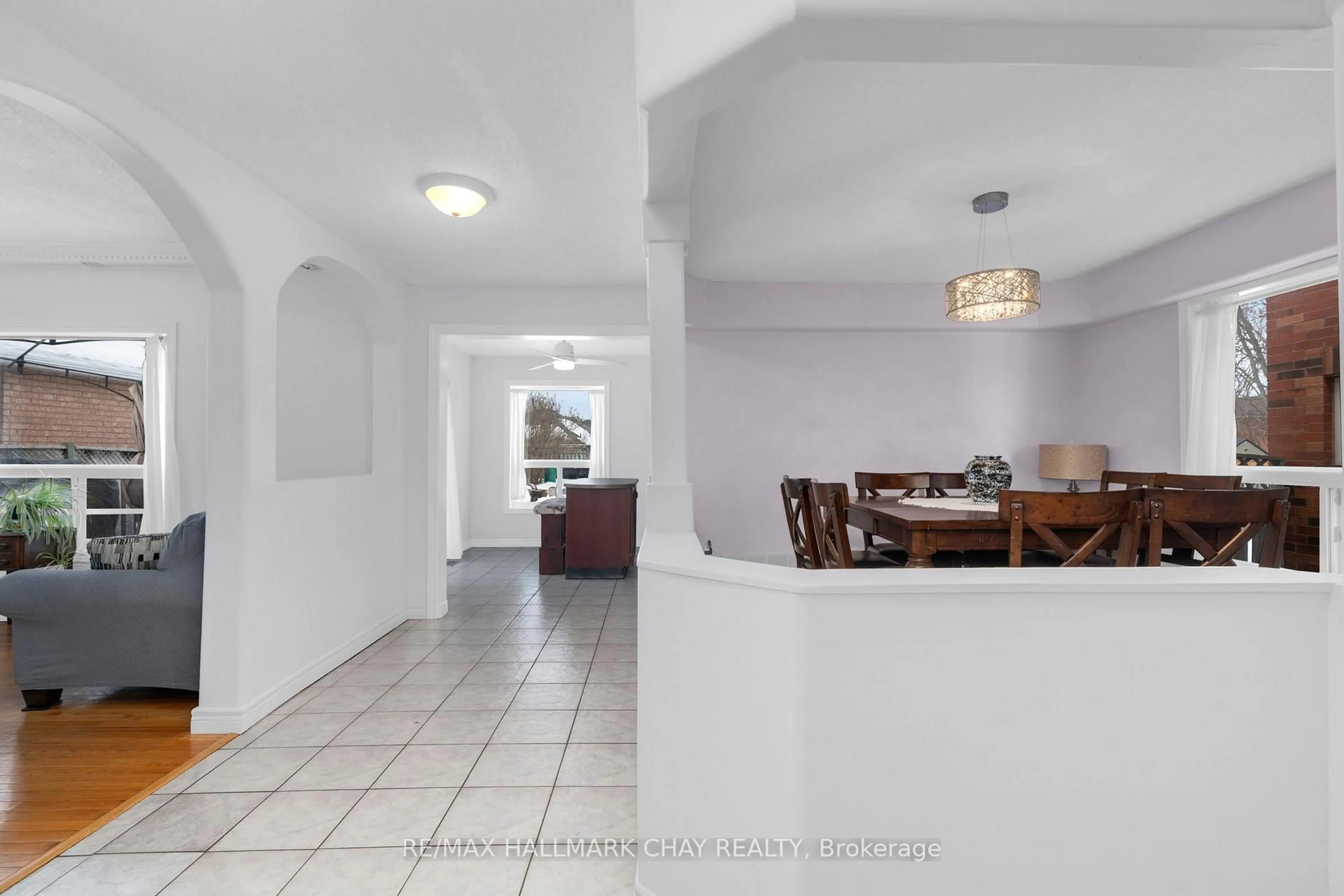 Unknown for 1324 Forest St, Innisfil Ontario L9S 1Z7