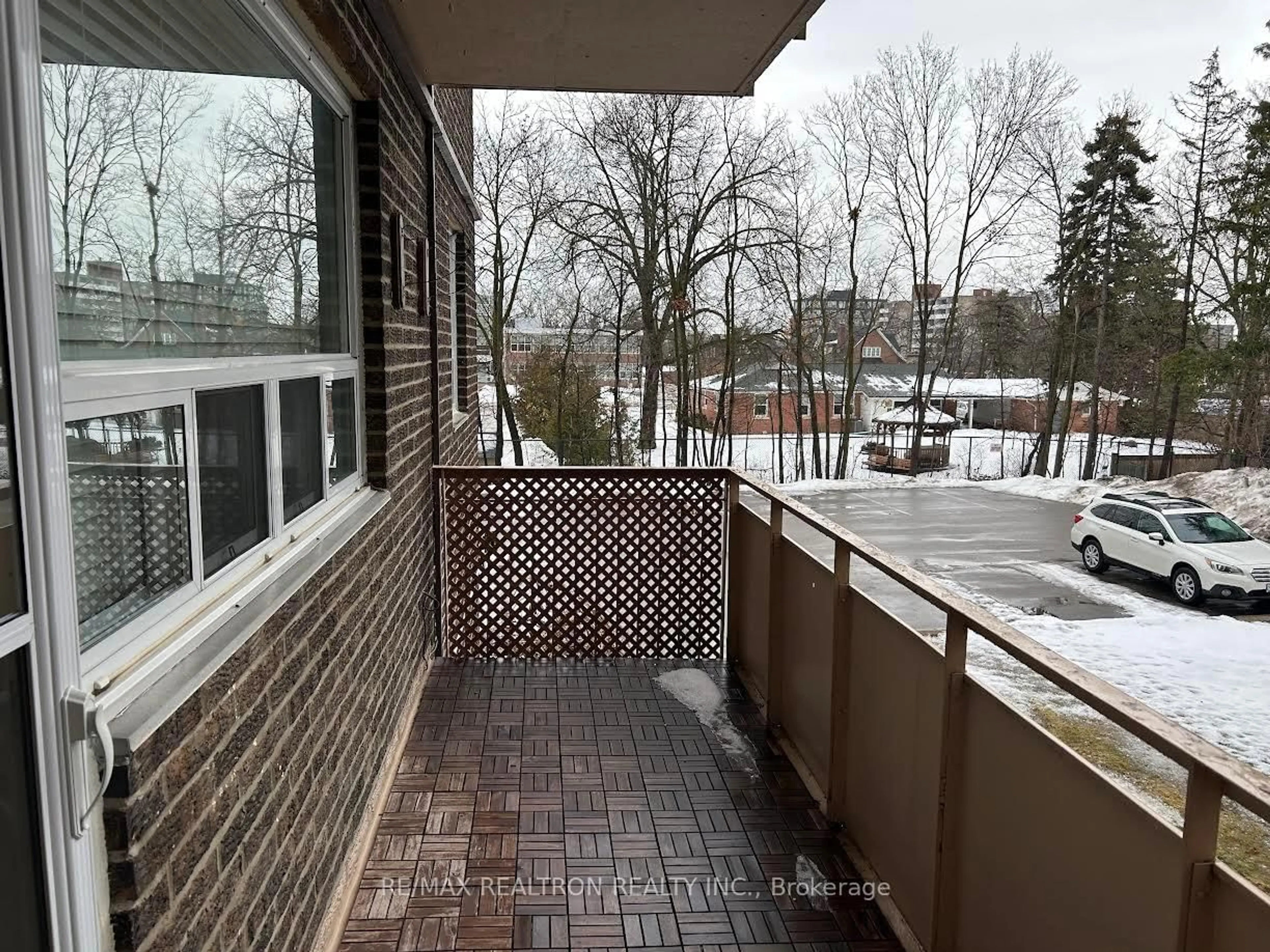 Patio, unknown for 67 Richmond St #207, Richmond Hill Ontario L4C 3Y3
