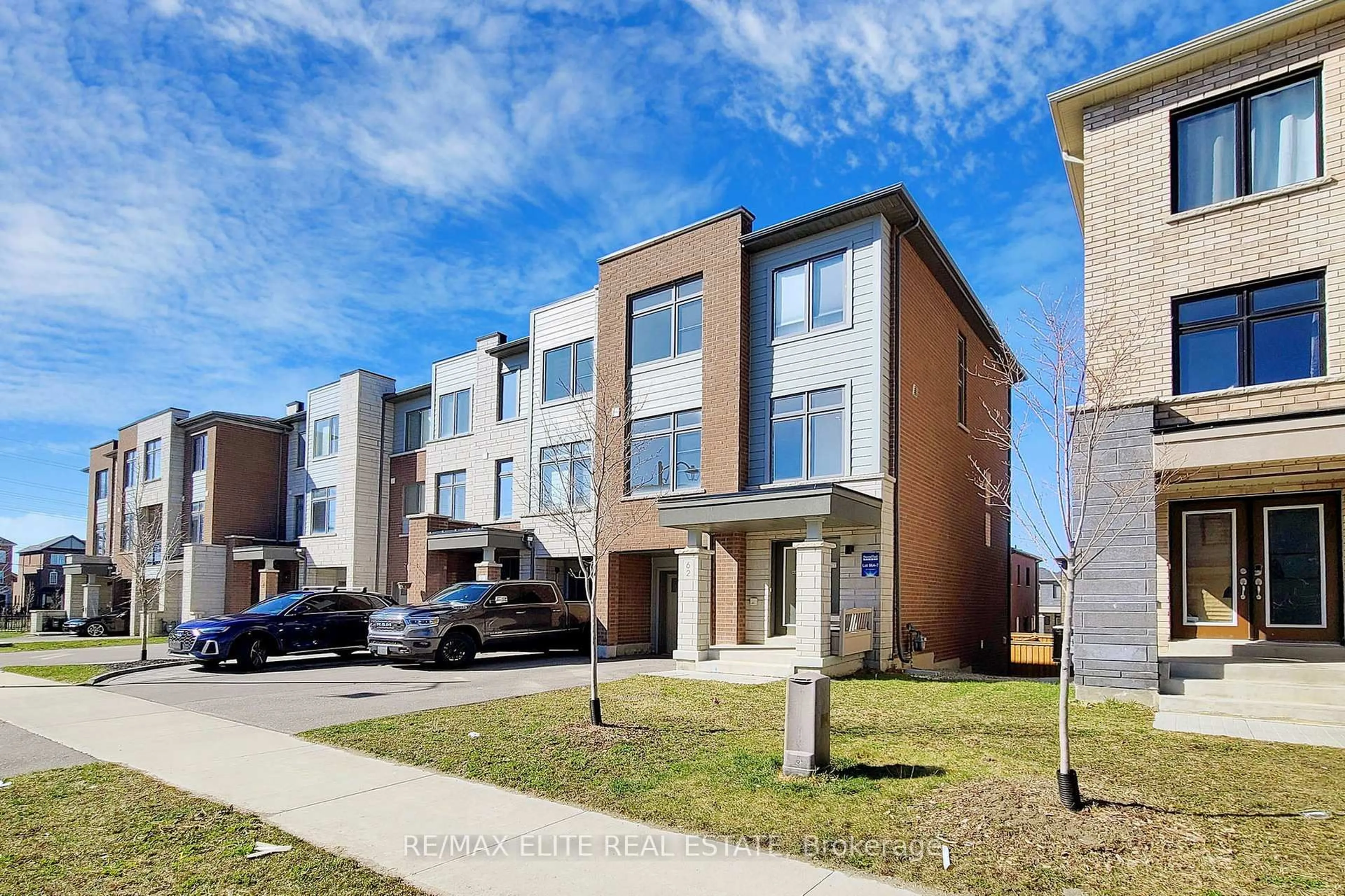 Unknown for 62 Allure St, Newmarket Ontario L3X 0L1