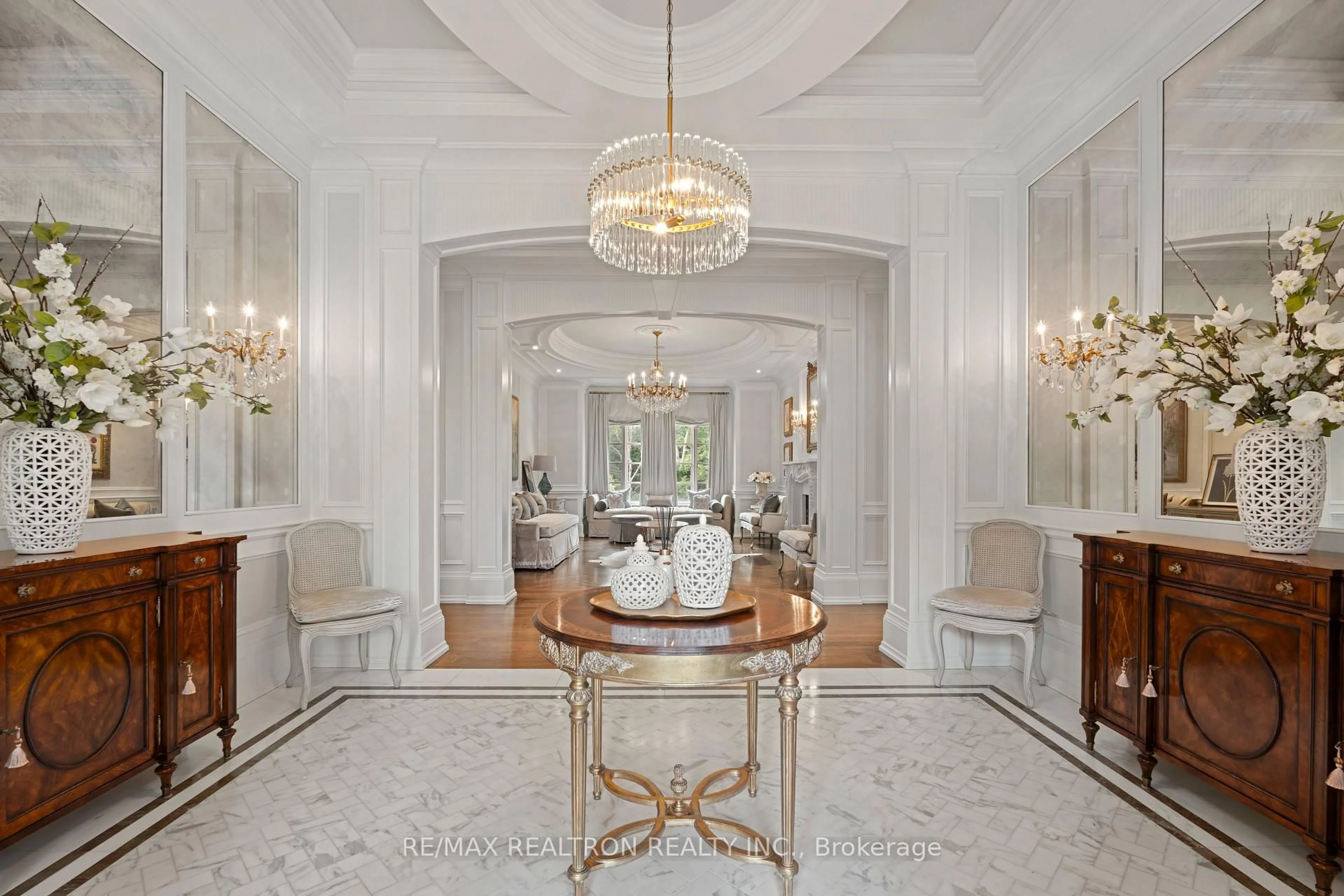 Unknown for 301 Millwood Pkwy, Vaughan Ontario L4L 1A6