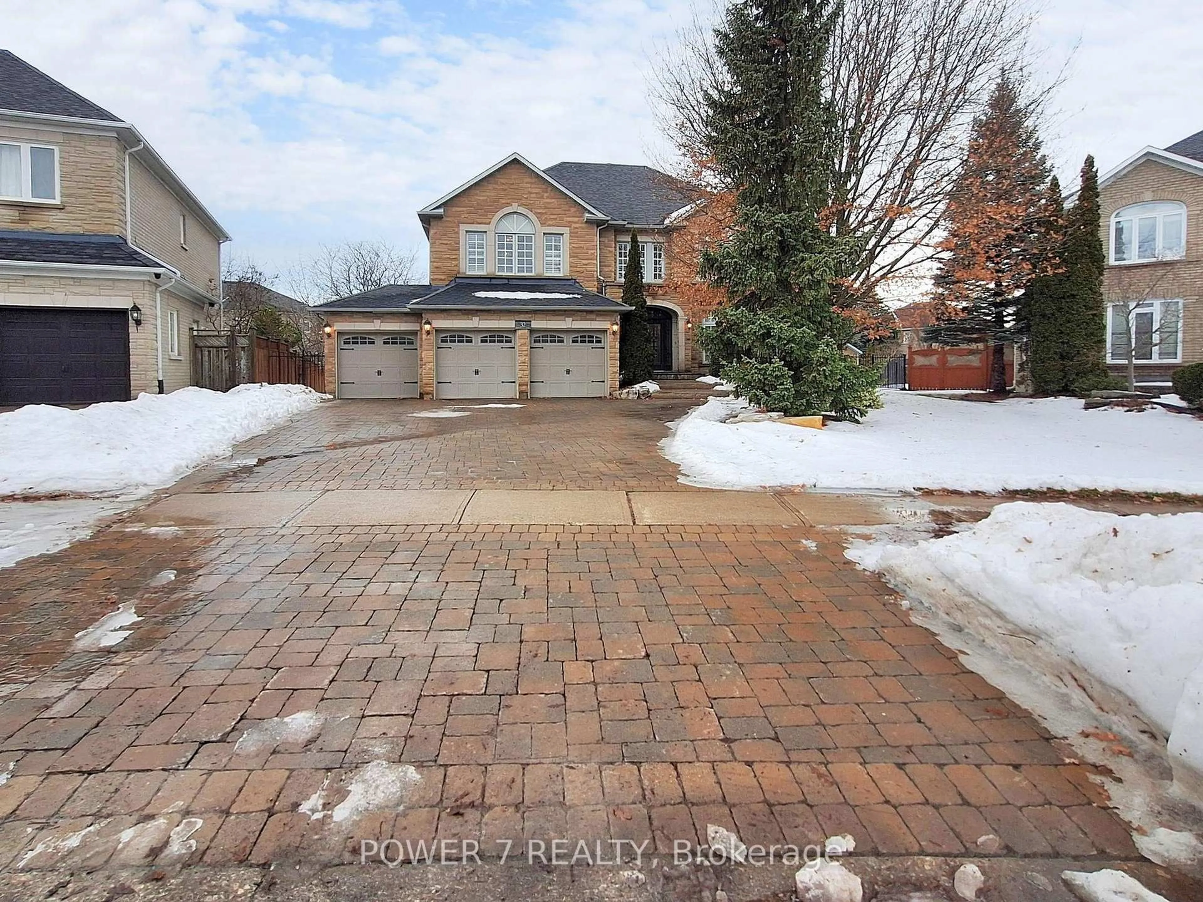 Home with brick exterior material, street for 32 Goldring Cres, Markham Ontario L6C 1Y6