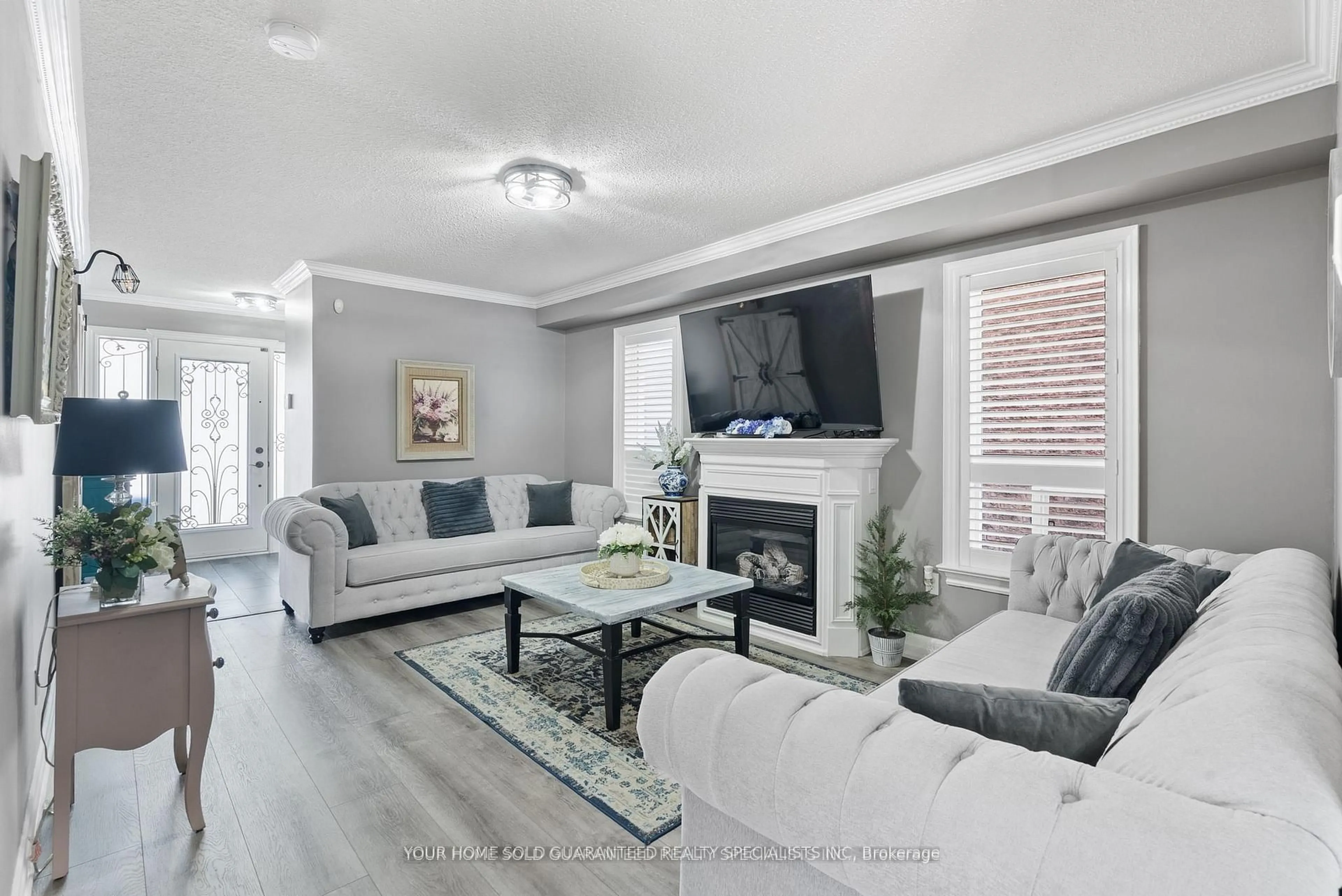 Living room with furniture, unknown for 77 Beaverbrook Cres, Vaughan Ontario L6A 3T3