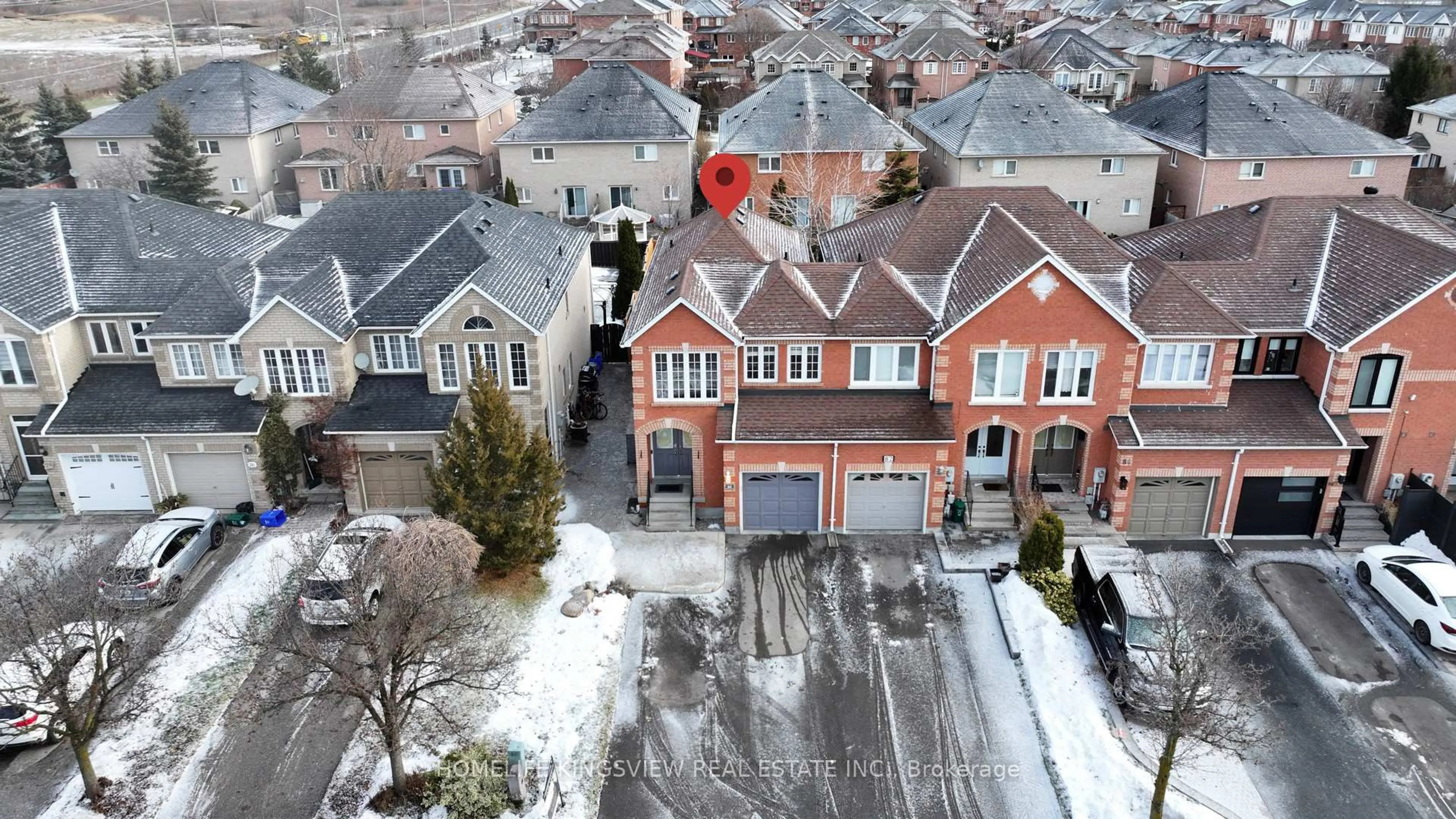 A pic from outside/outdoor area/front of a property/back of a property/a pic from drone, street for 80 Giancola Cres, Vaughan Ontario L6A 2T5