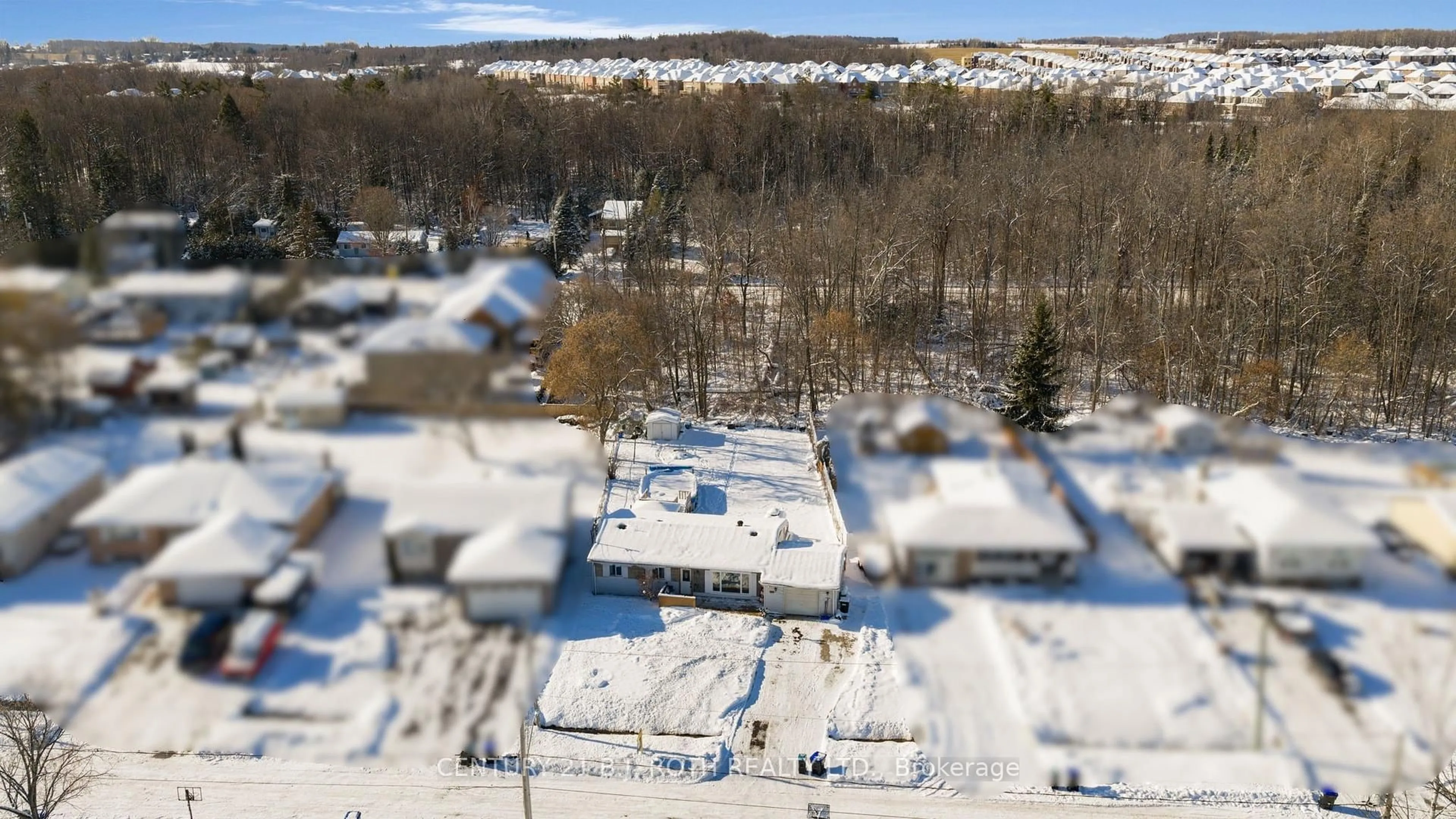 A pic from outside/outdoor area/front of a property/back of a property/a pic from drone, unknown for 1032 Gilmore Ave, Innisfil Ontario L0L 1W0