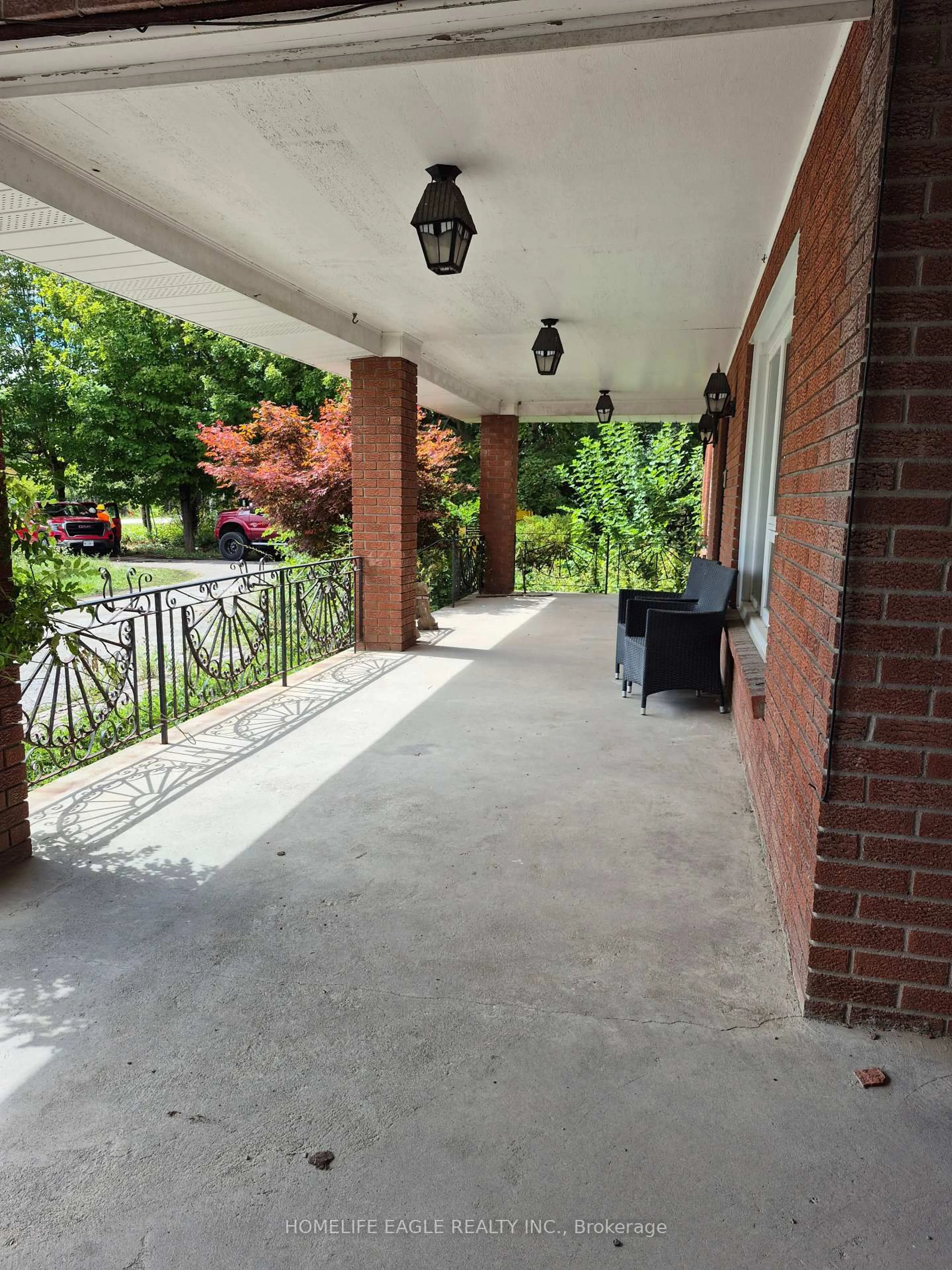 Patio, street for 900 19th Ave, Richmond Hill Ontario L4E 3R2