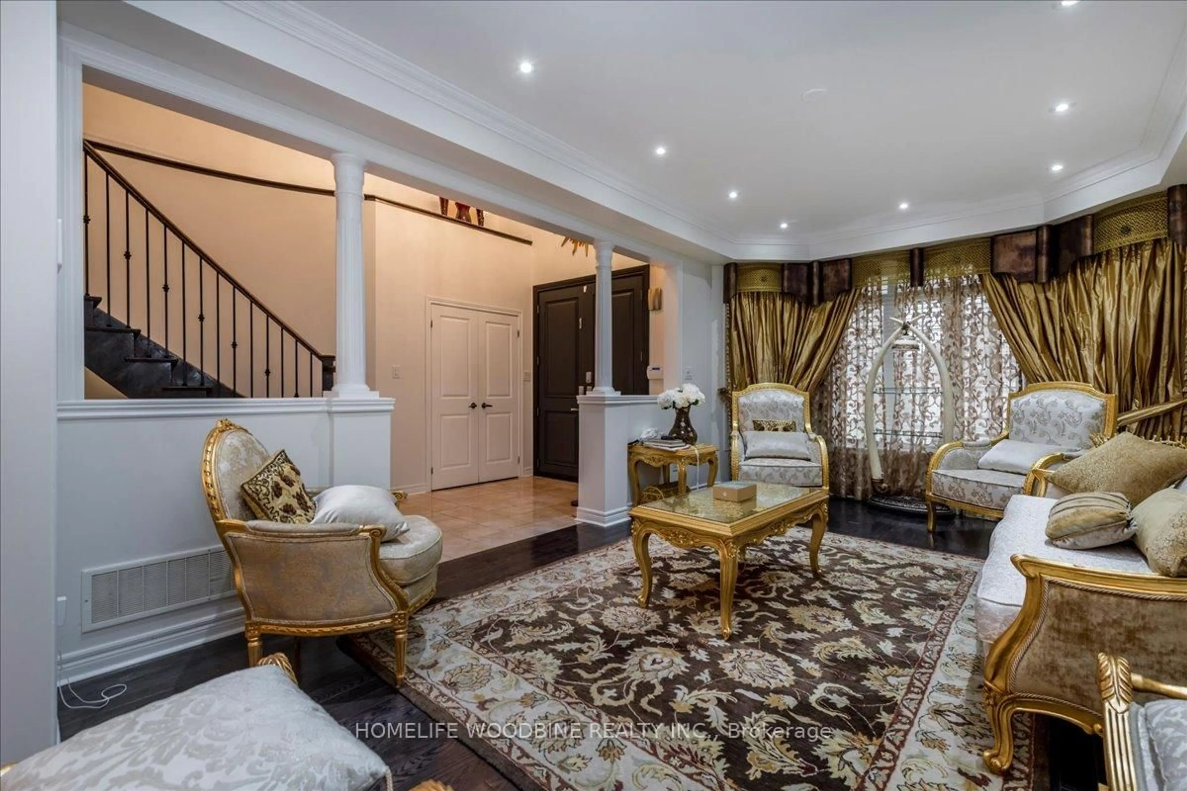 Living room with furniture, unknown for 28 Credo Dr, Vaughan Ontario L4H 0M6