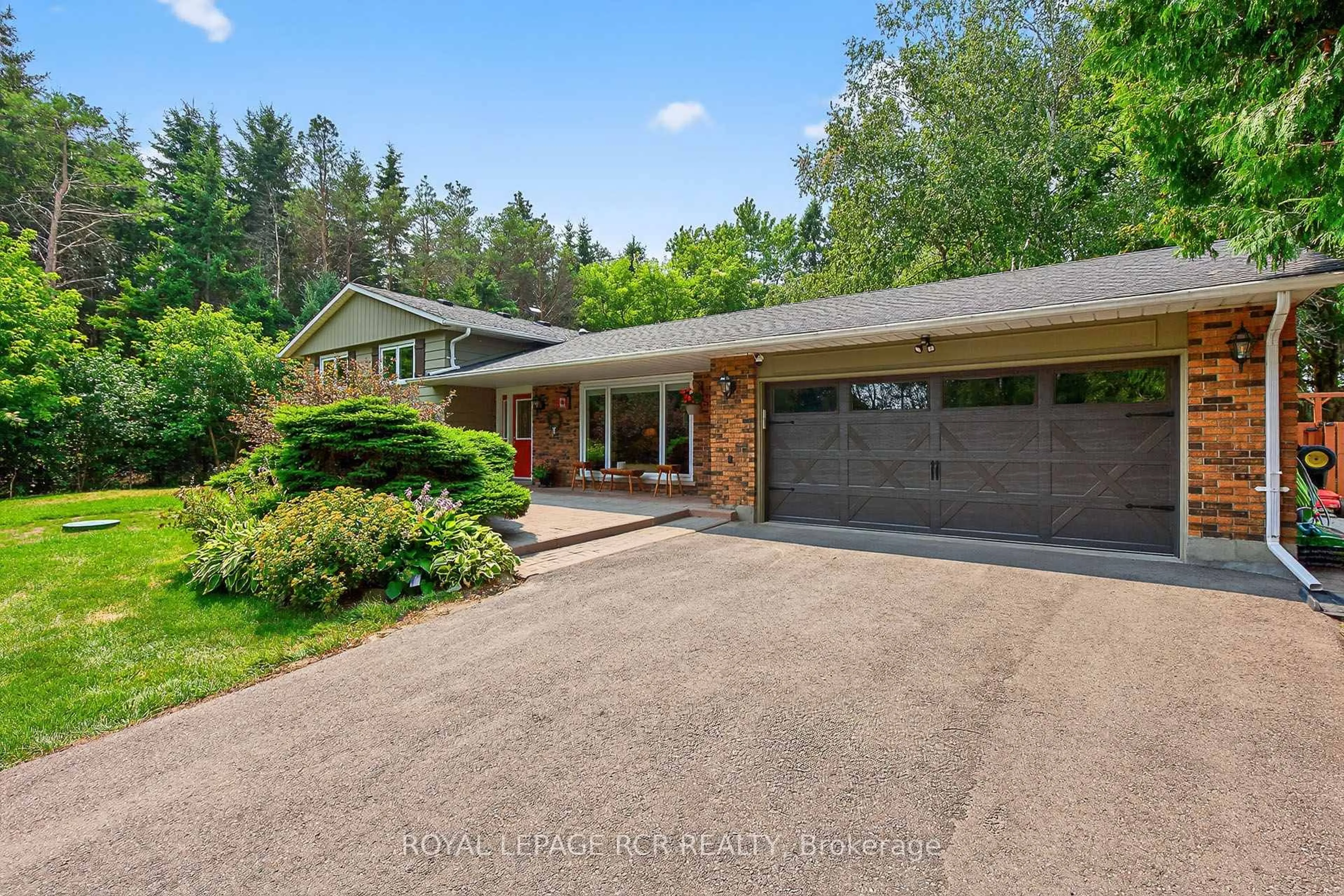 A pic from outside/outdoor area/front of a property/back of a property/a pic from drone, unknown for 7140 Concession 3 Rd, Uxbridge Ontario L9P 1R1