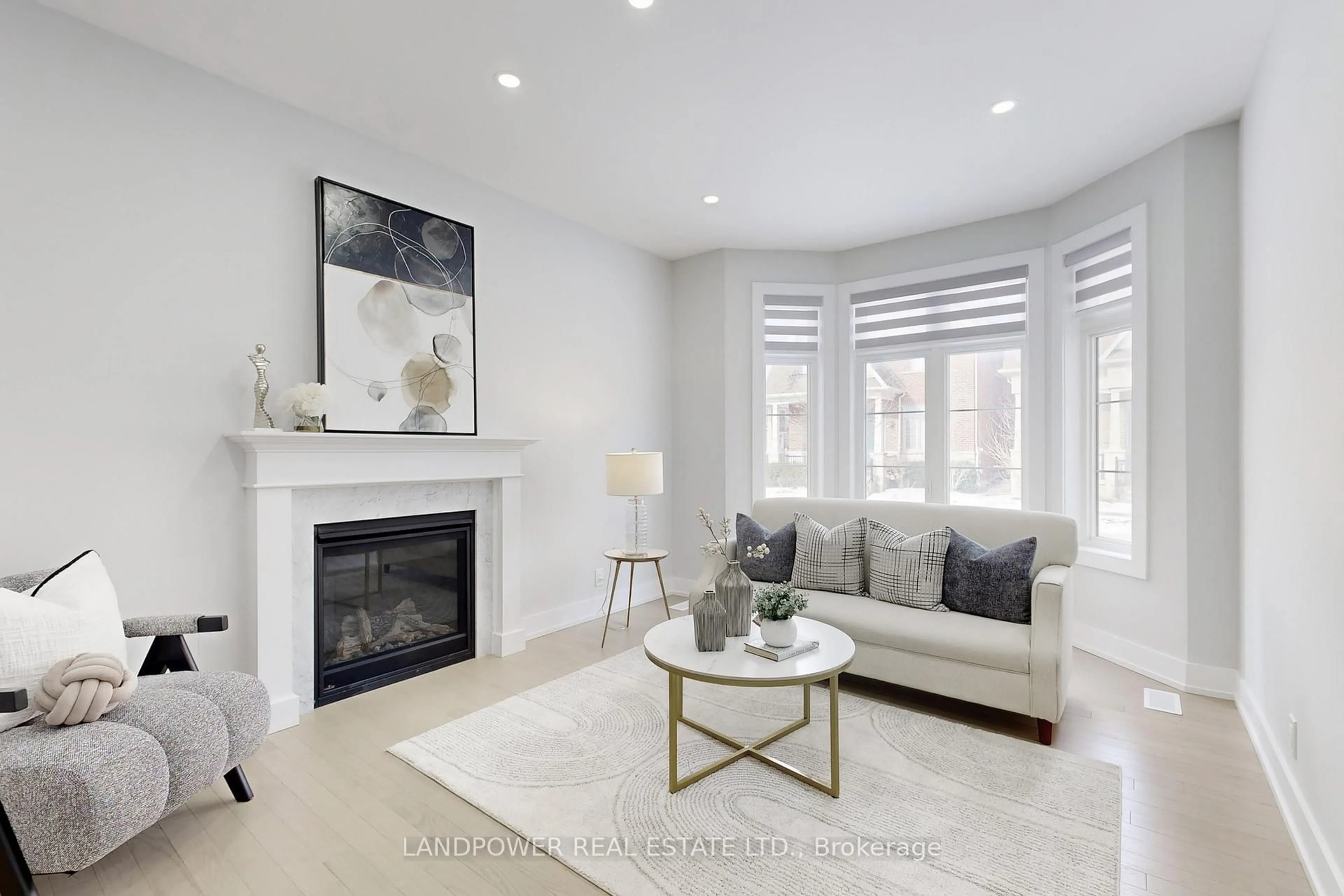 Living room with furniture, unknown for 13 Parkstone Rd, Markham Ontario L6C 3K2