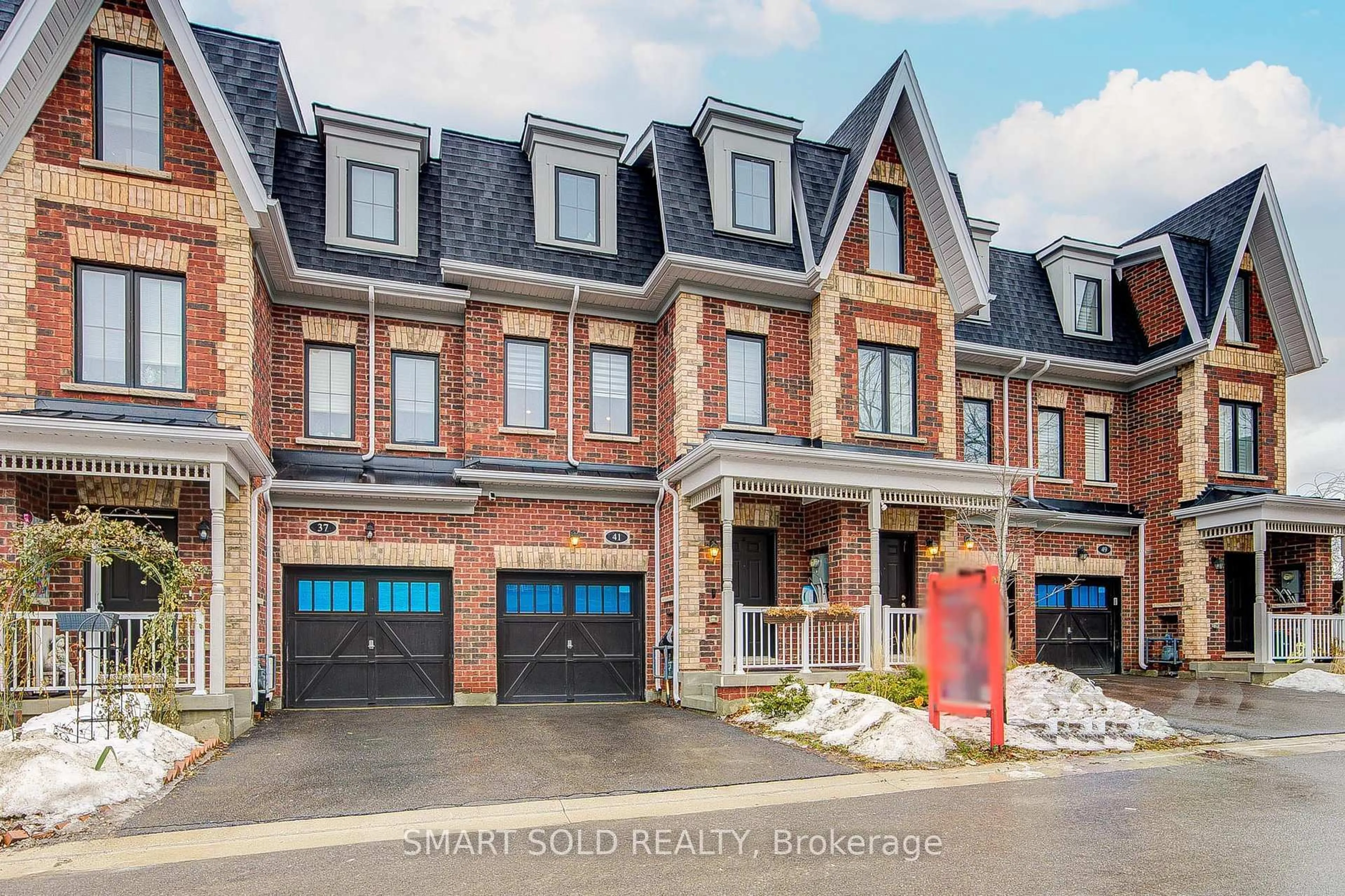Home with brick exterior material, street for 41 McConaghy Crt, Vaughan Ontario L6A 5C1