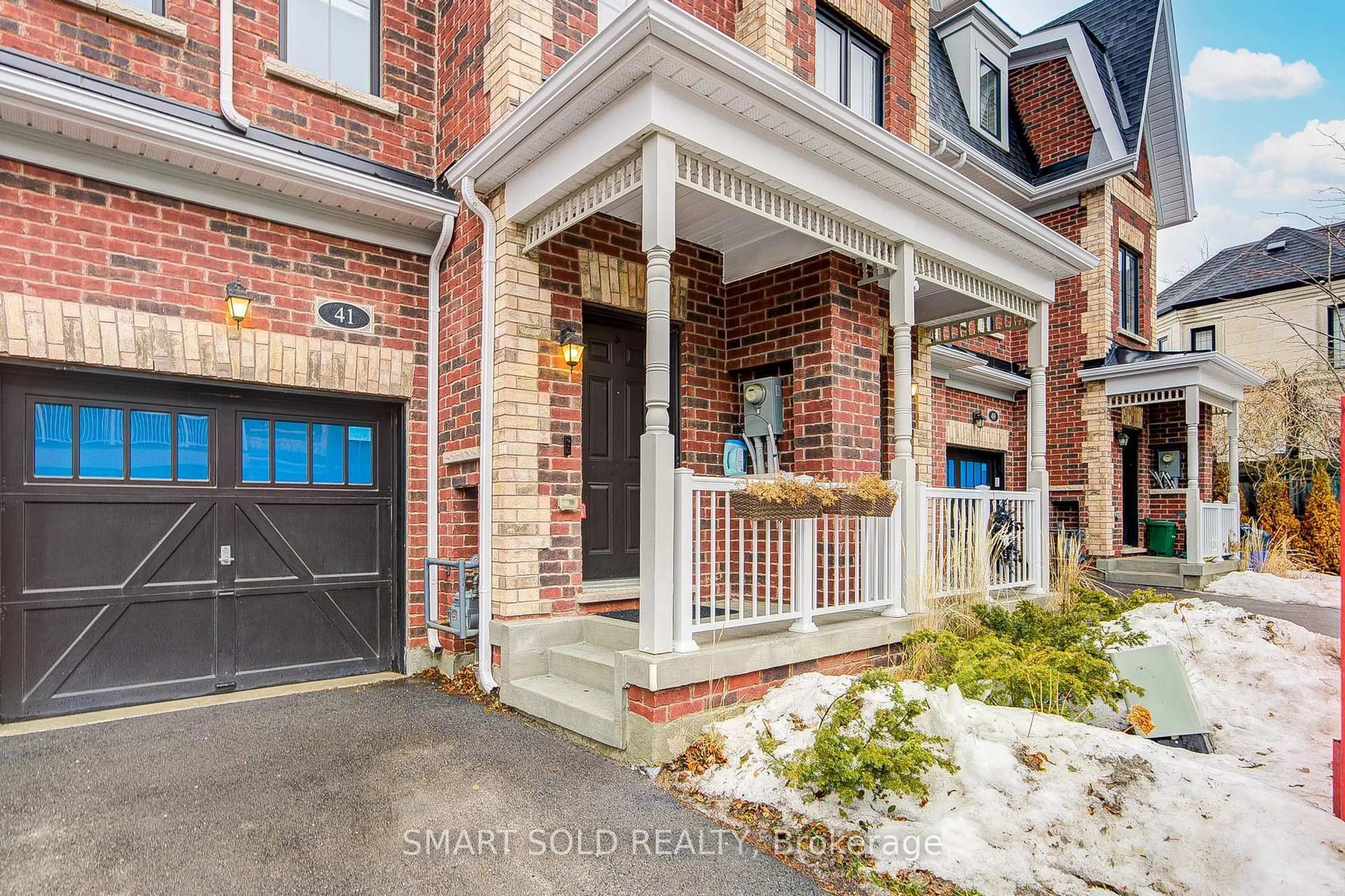 Home with brick exterior material, street for 41 McConaghy Crt, Vaughan Ontario L6A 5C1