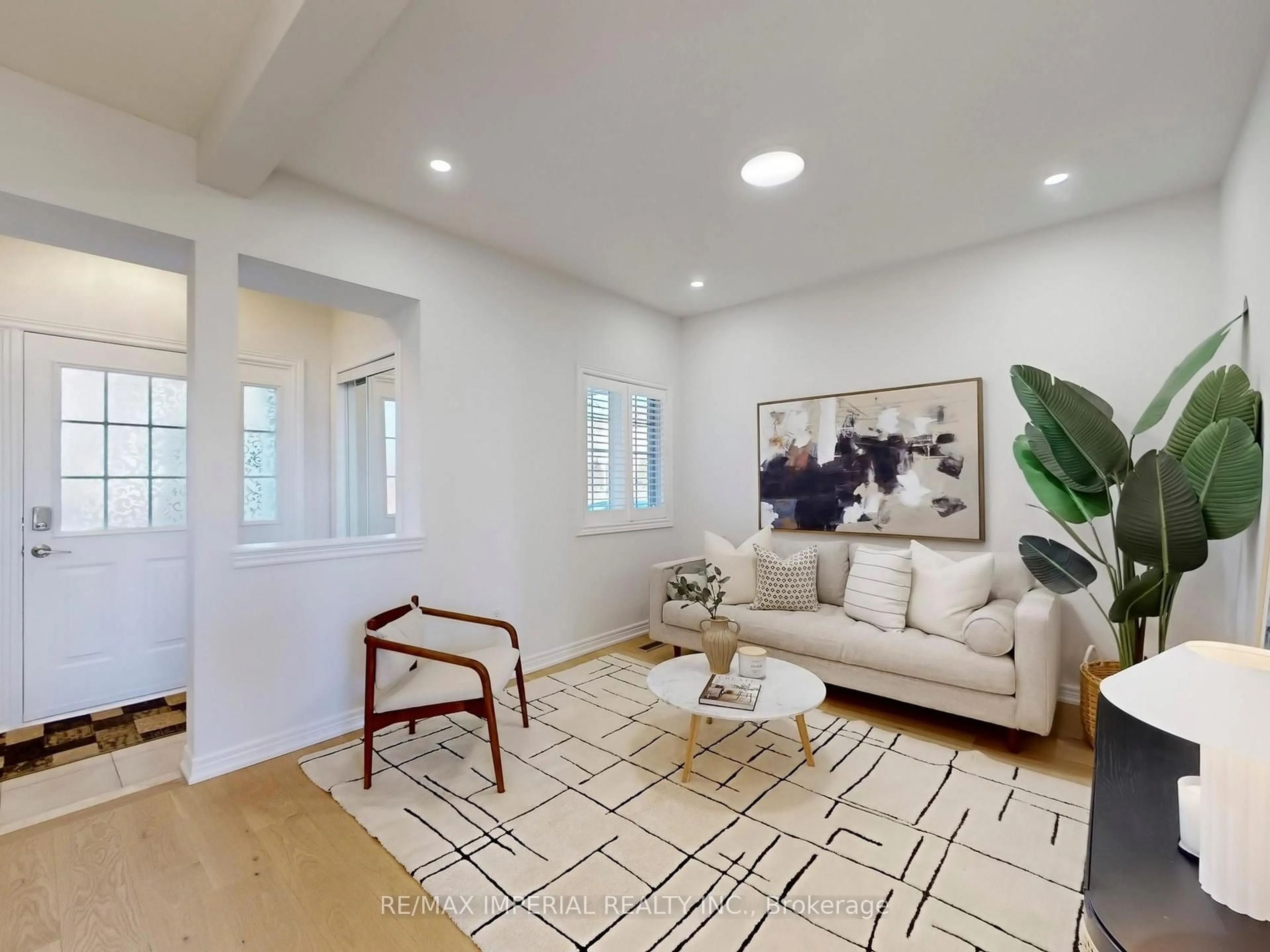 Living room with furniture, unknown for 117 Montebello Ave, Vaughan Ontario L4H 1T5