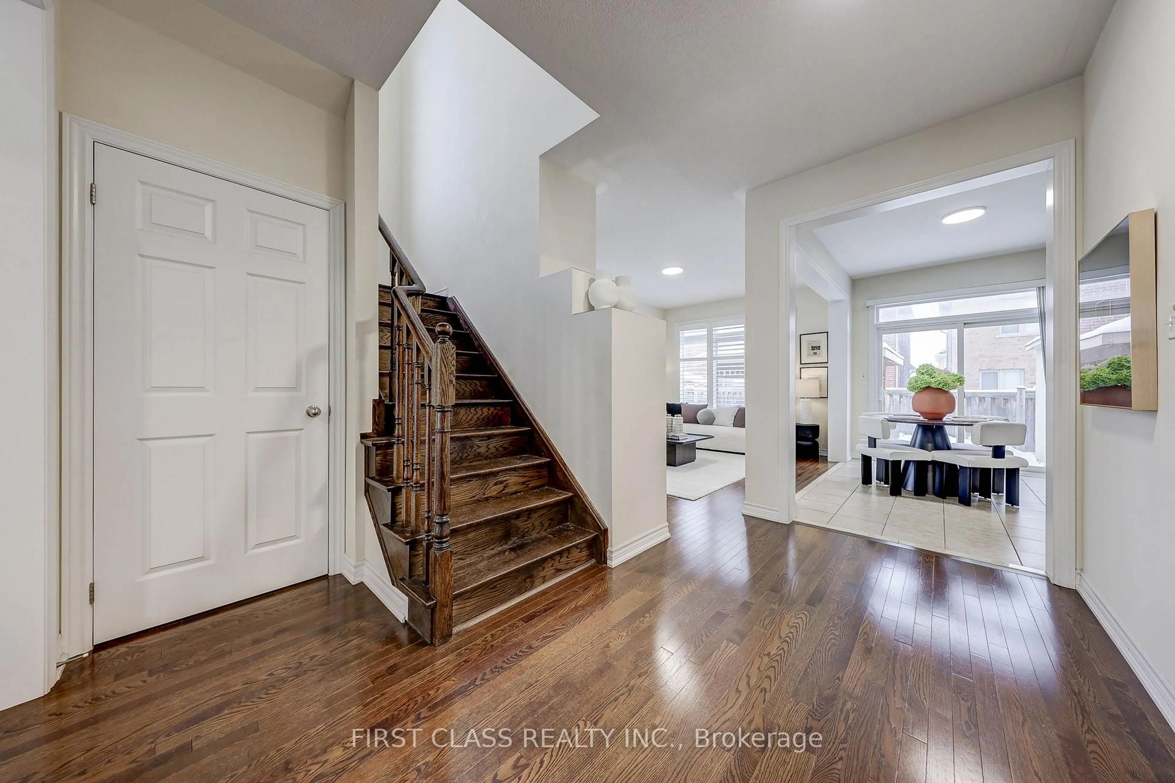 Indoor entryway for 2 James Parrott Ave, Markham Ontario L6E 0J9