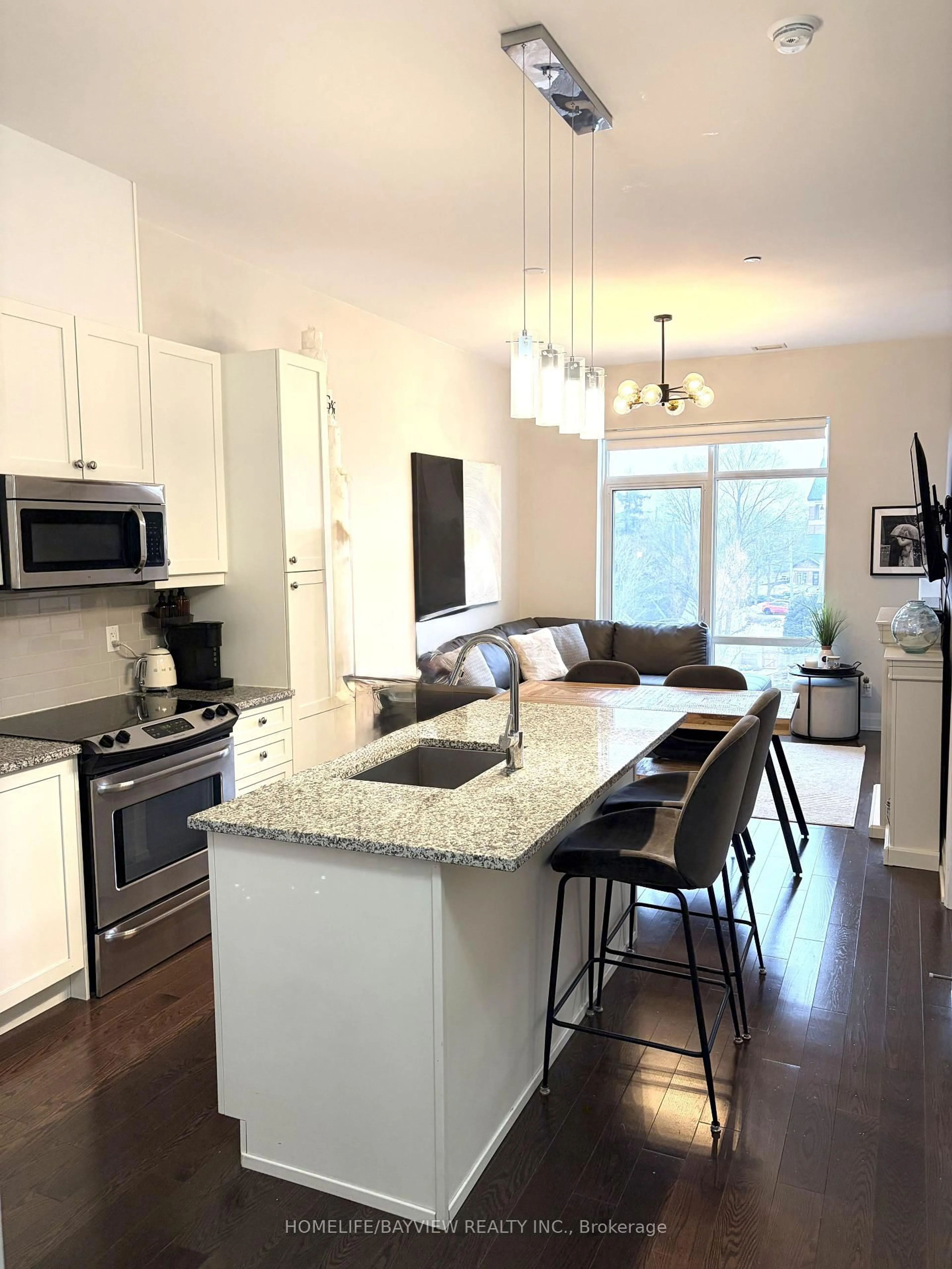 Open concept kitchen, unknown for 15277 Yonge St #415, Aurora Ontario L4G 1N6