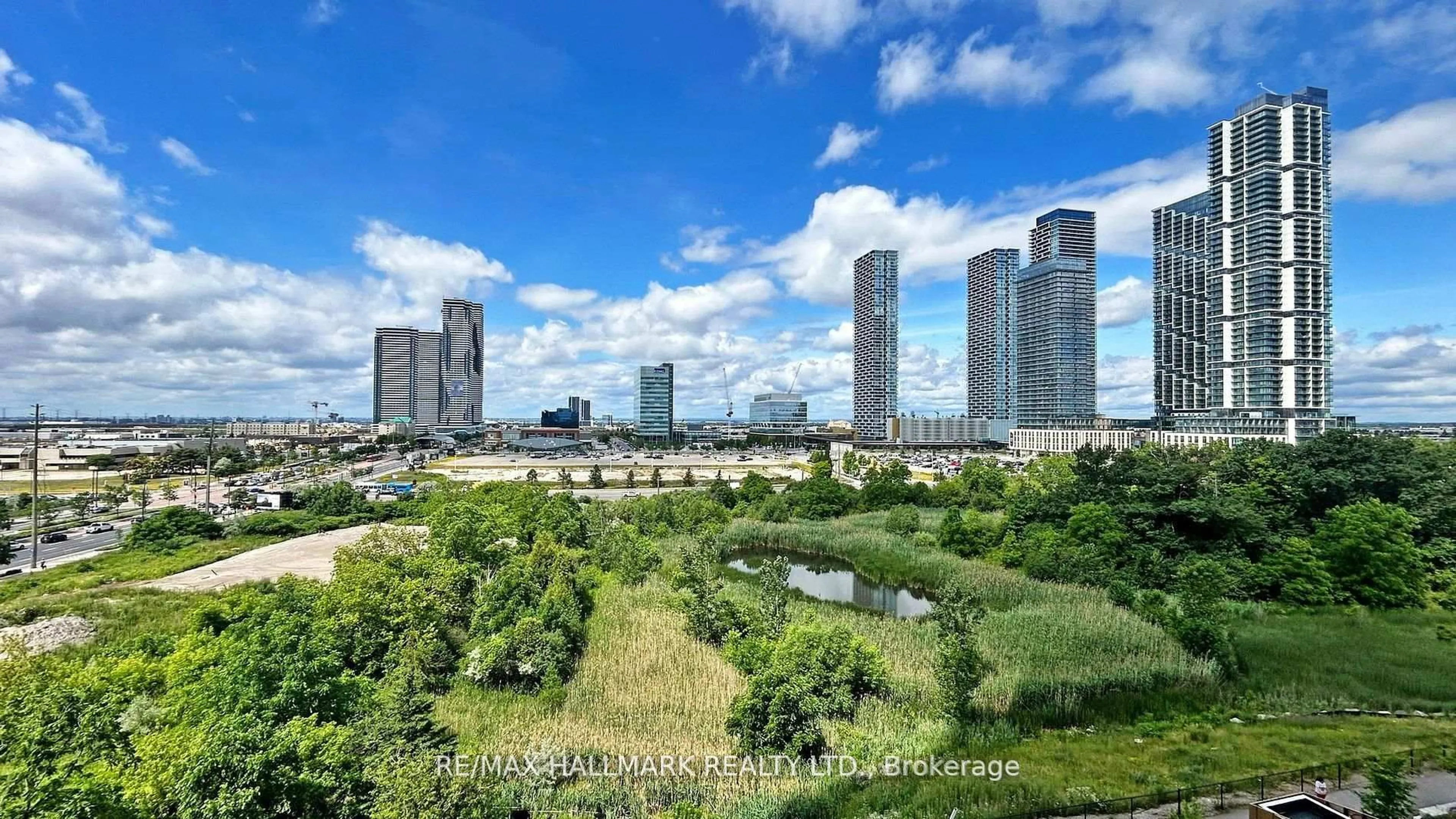 A pic from outside/outdoor area/front of a property/back of a property/a pic from drone, city buildings view from balcony for 2920 highway 7 Rd #602, Vaughan Ontario L4K 0P4