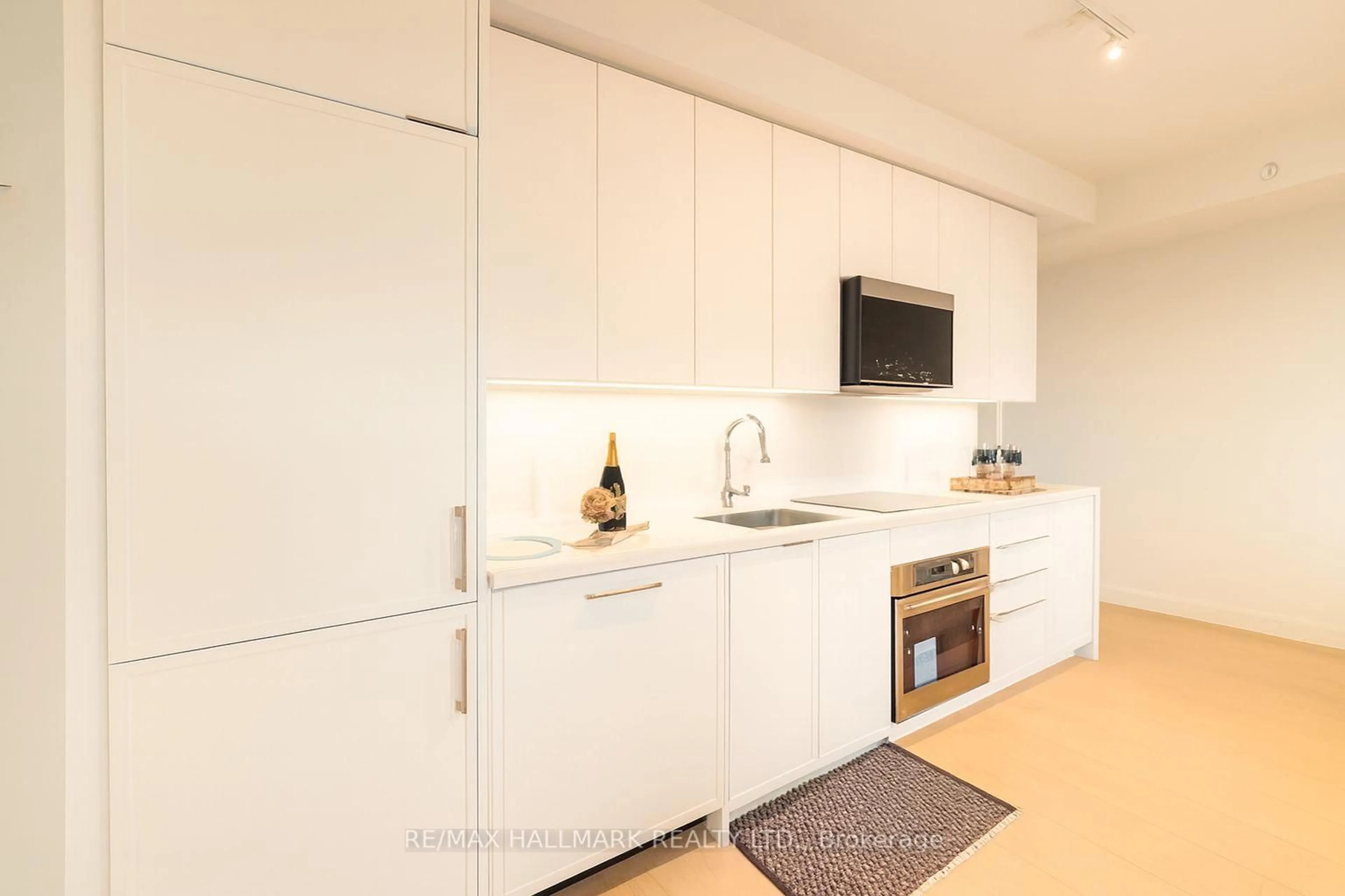 Unknown for 2920 highway 7 Rd #602, Vaughan Ontario L4K 0P4