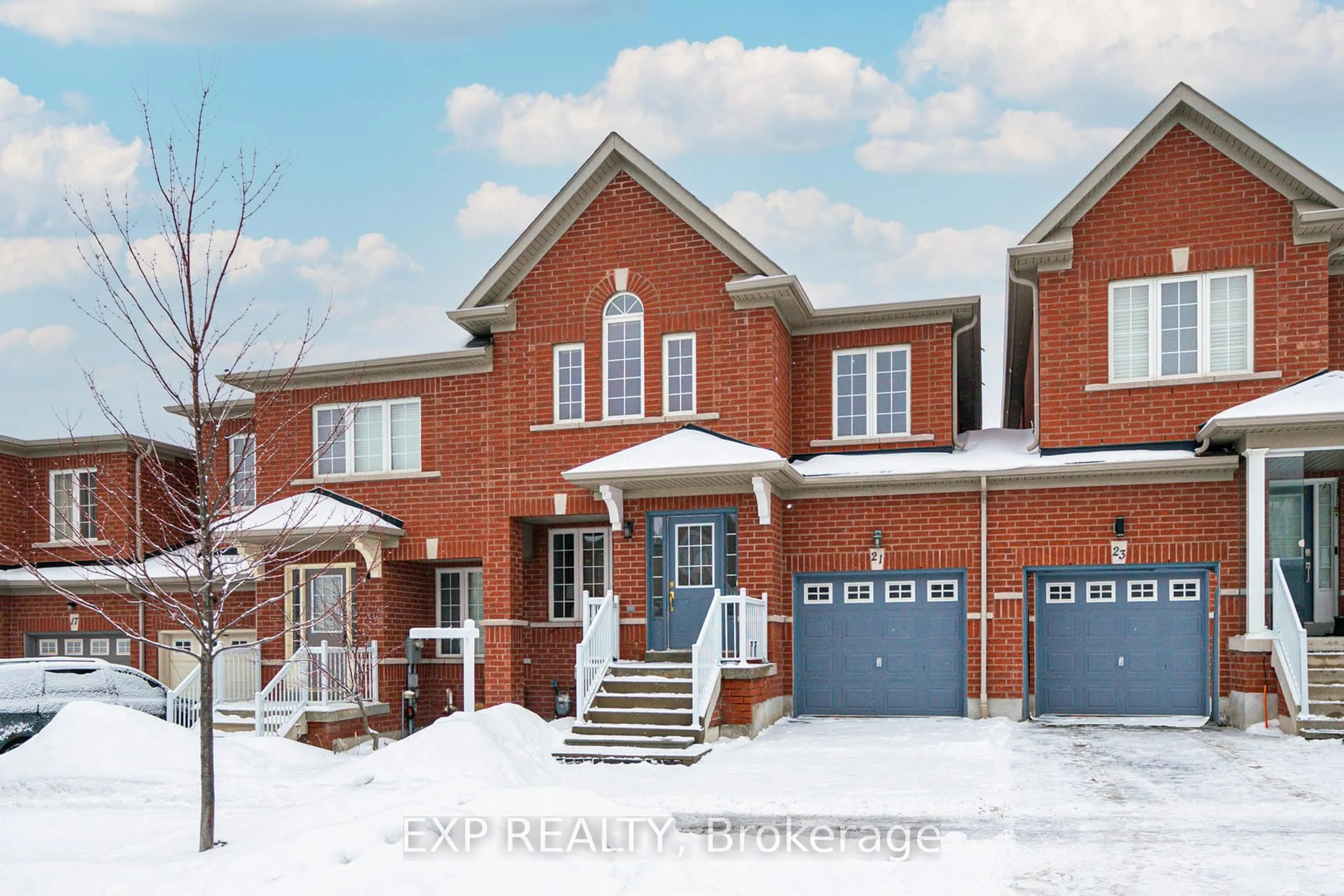 Home with brick exterior material, street for 21 Westcliffe Cres, Richmond Hill Ontario L4E 0S1