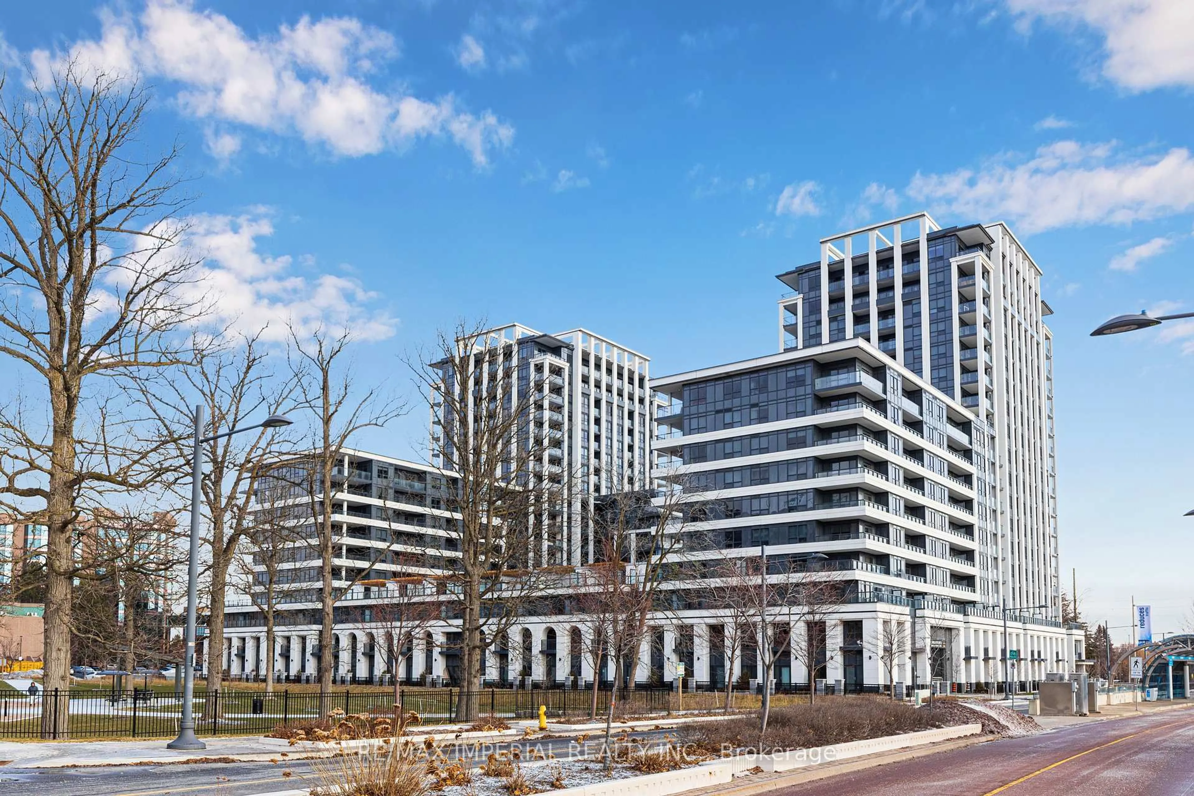 Unknown for 8 Cedarland Dr #1911, Markham Ontario L6G 0H4