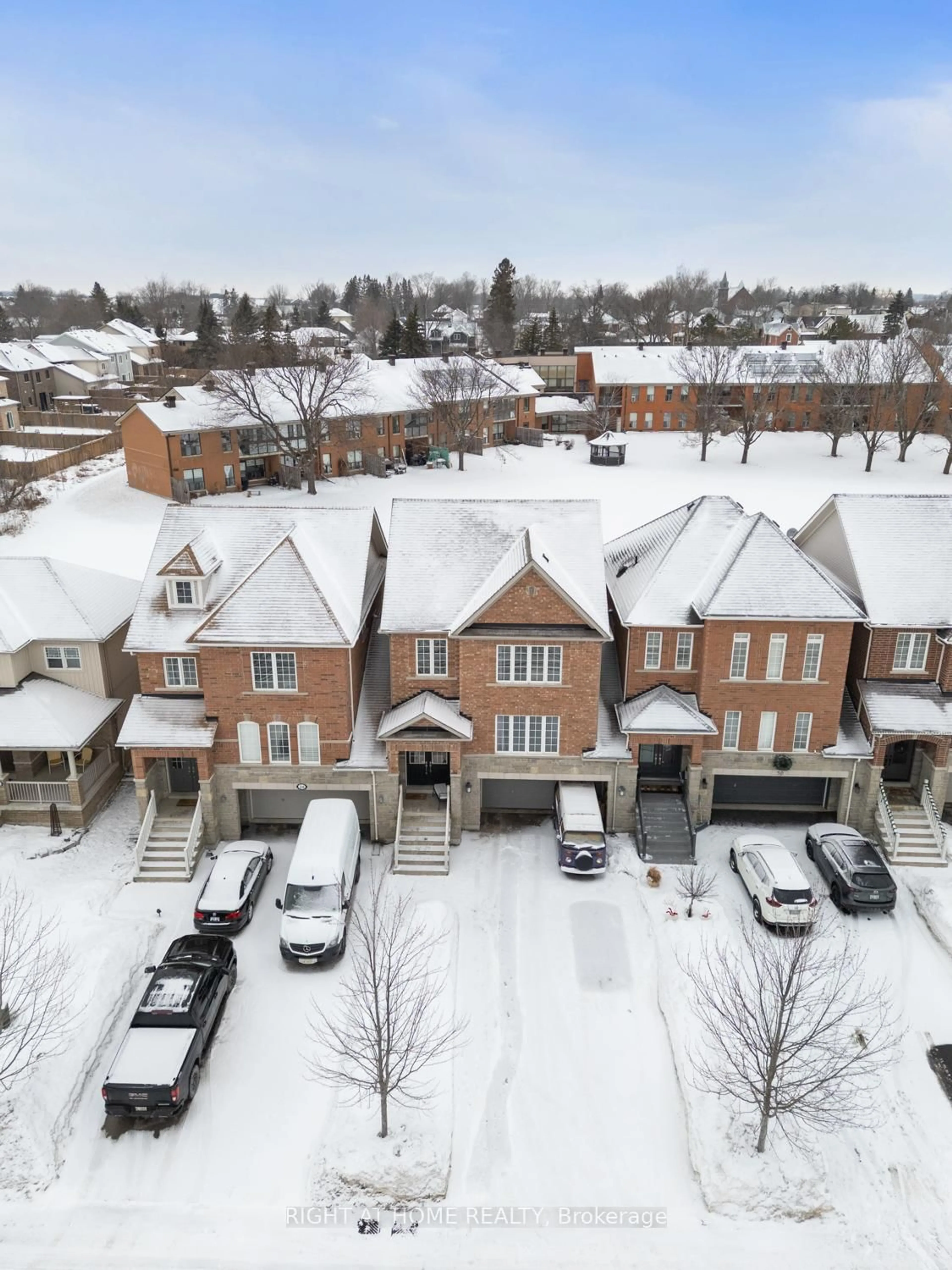 A pic from outside/outdoor area/front of a property/back of a property/a pic from drone, street for 32 Rennie St, Brock Ontario L0C 1H0