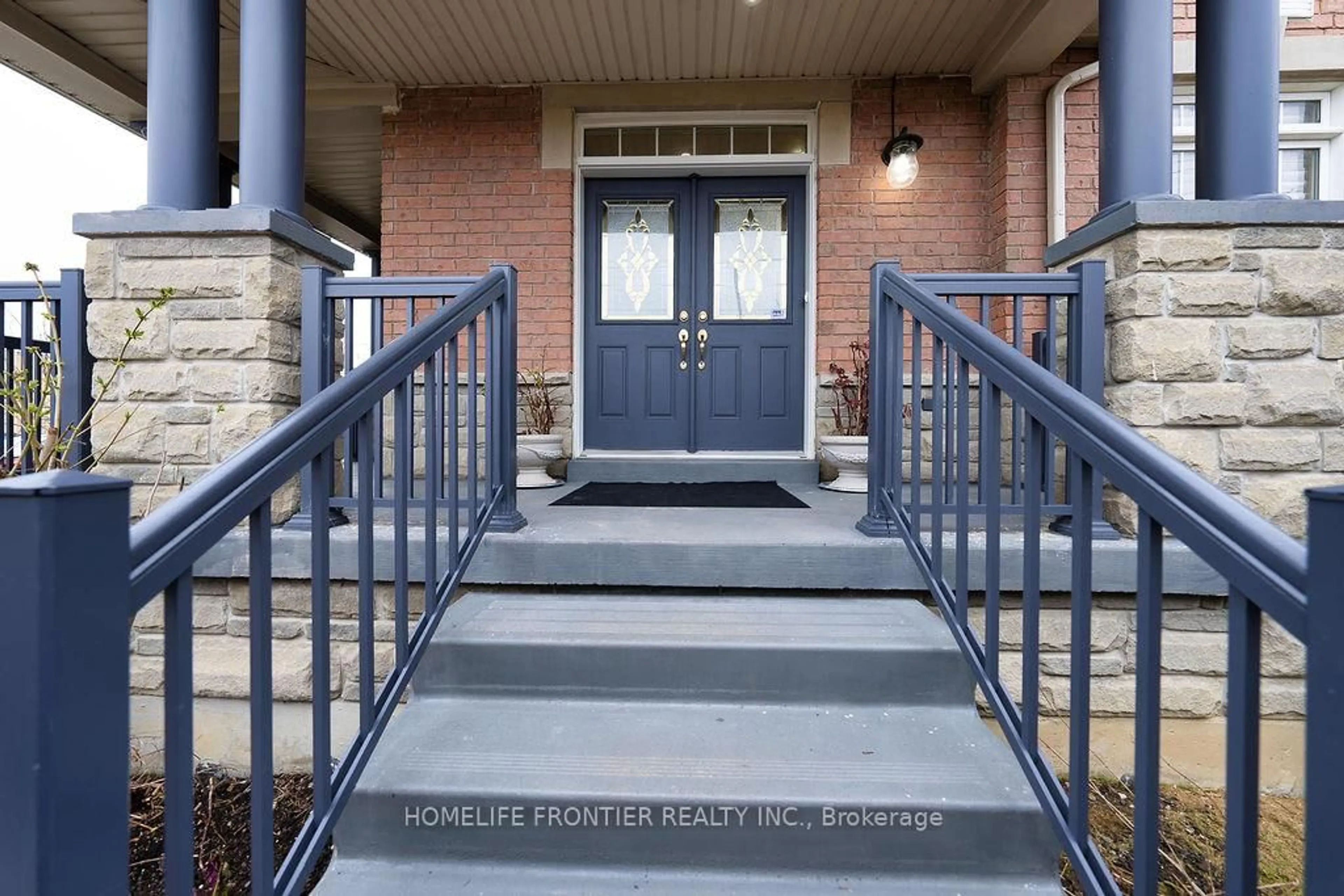 Indoor entryway for 2 George Kirby St, Vaughan Ontario L6A 0K5
