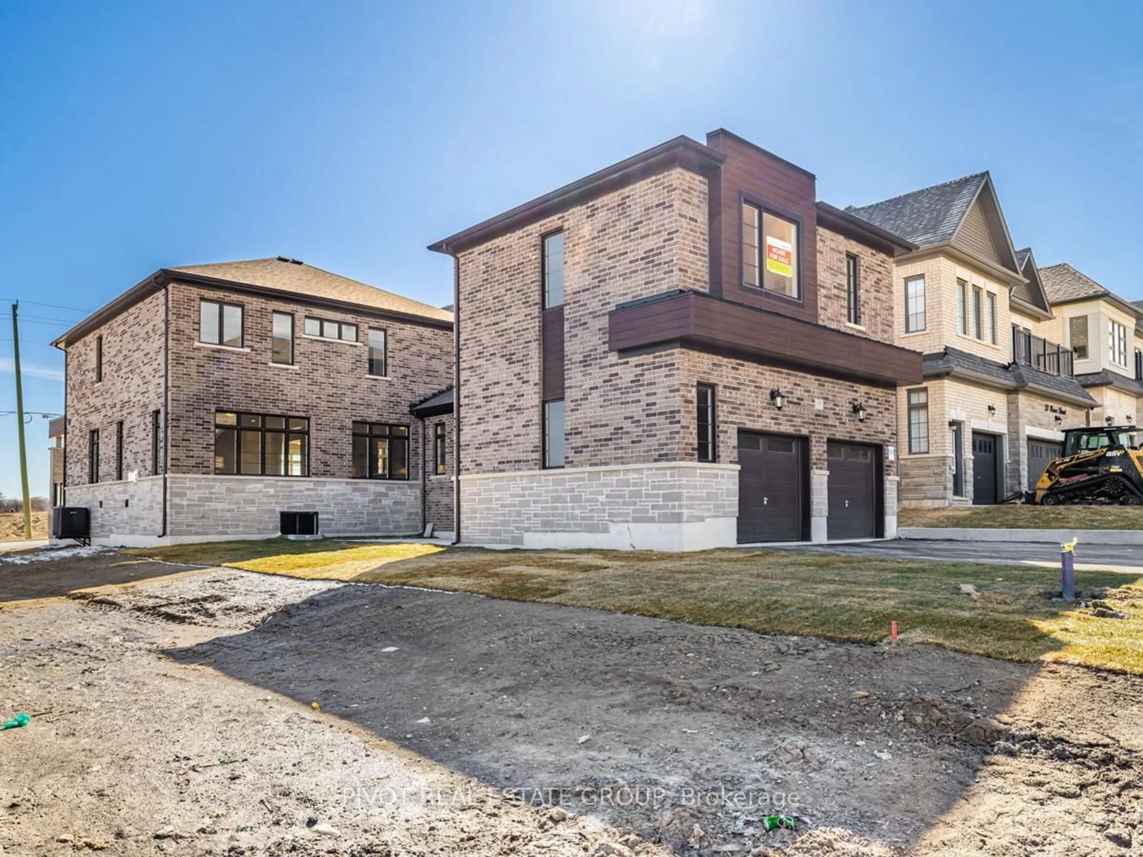 Home with brick exterior material, street for 17 Rowe St, Bradford West Gwillimbury Ontario L3Z 4M9