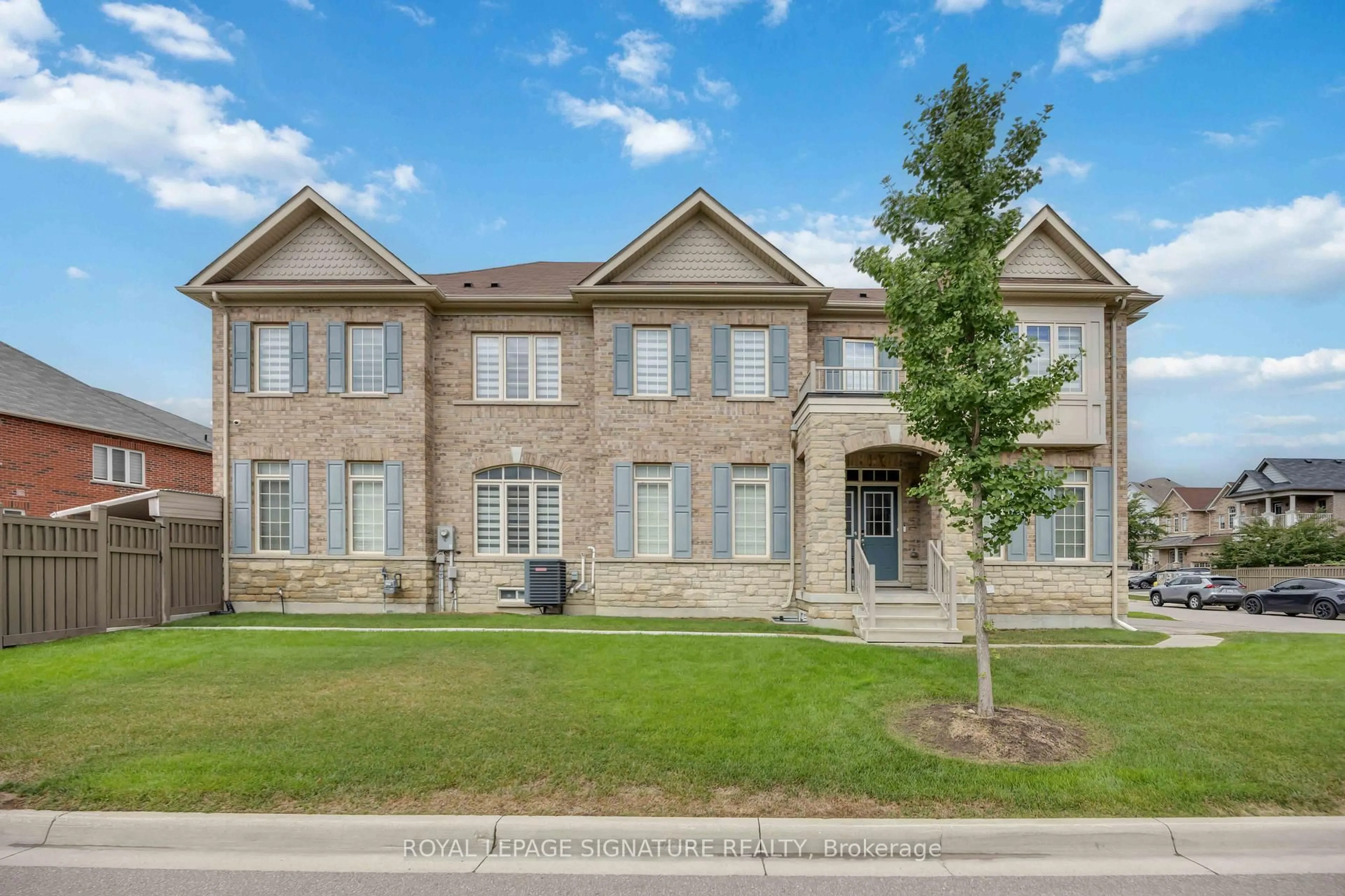 Home with brick exterior material, street for 189 Algoma Dr, Vaughan Ontario L4H 4H1