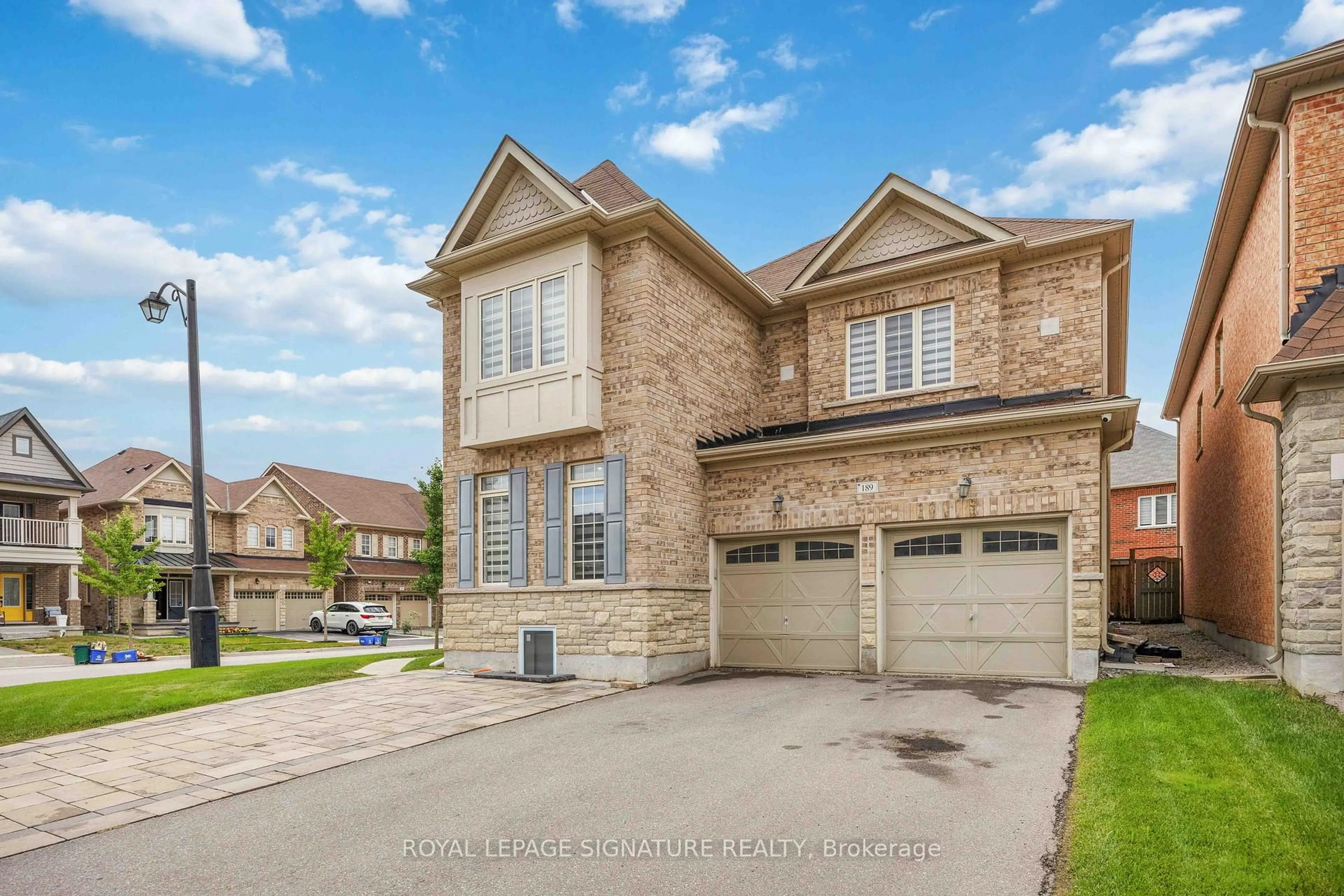 Home with brick exterior material, street for 189 Algoma Dr, Vaughan Ontario L4H 4H1