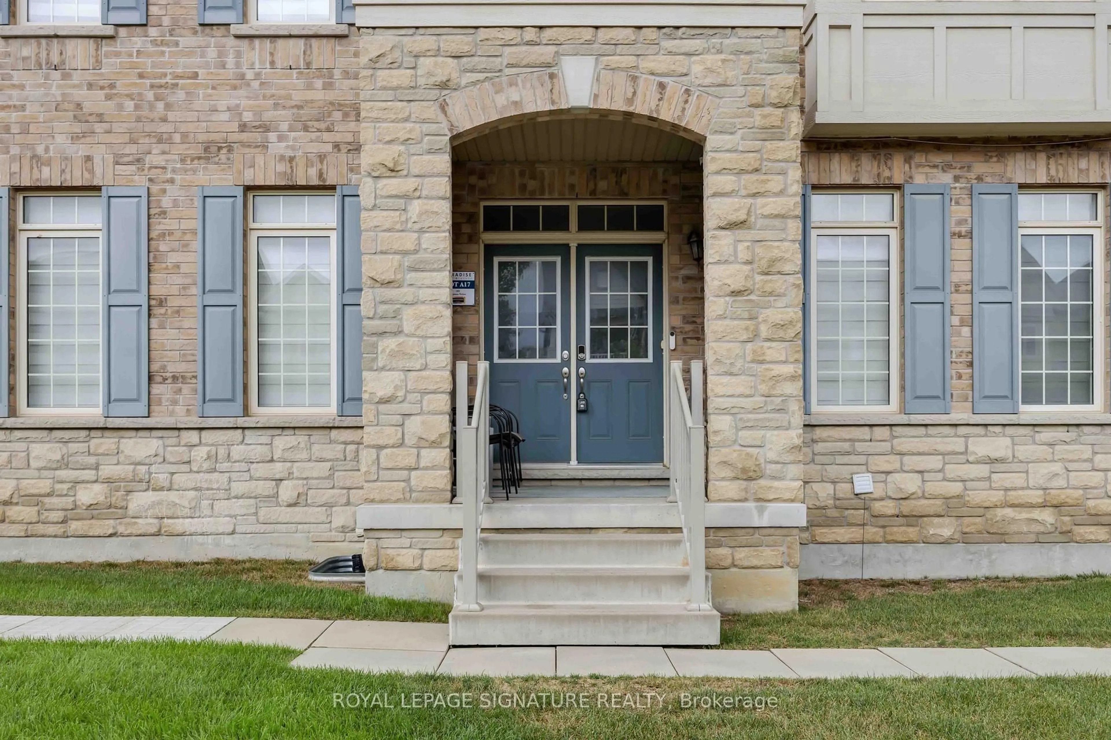 Home with brick exterior material, street for 189 Algoma Dr, Vaughan Ontario L4H 4H1