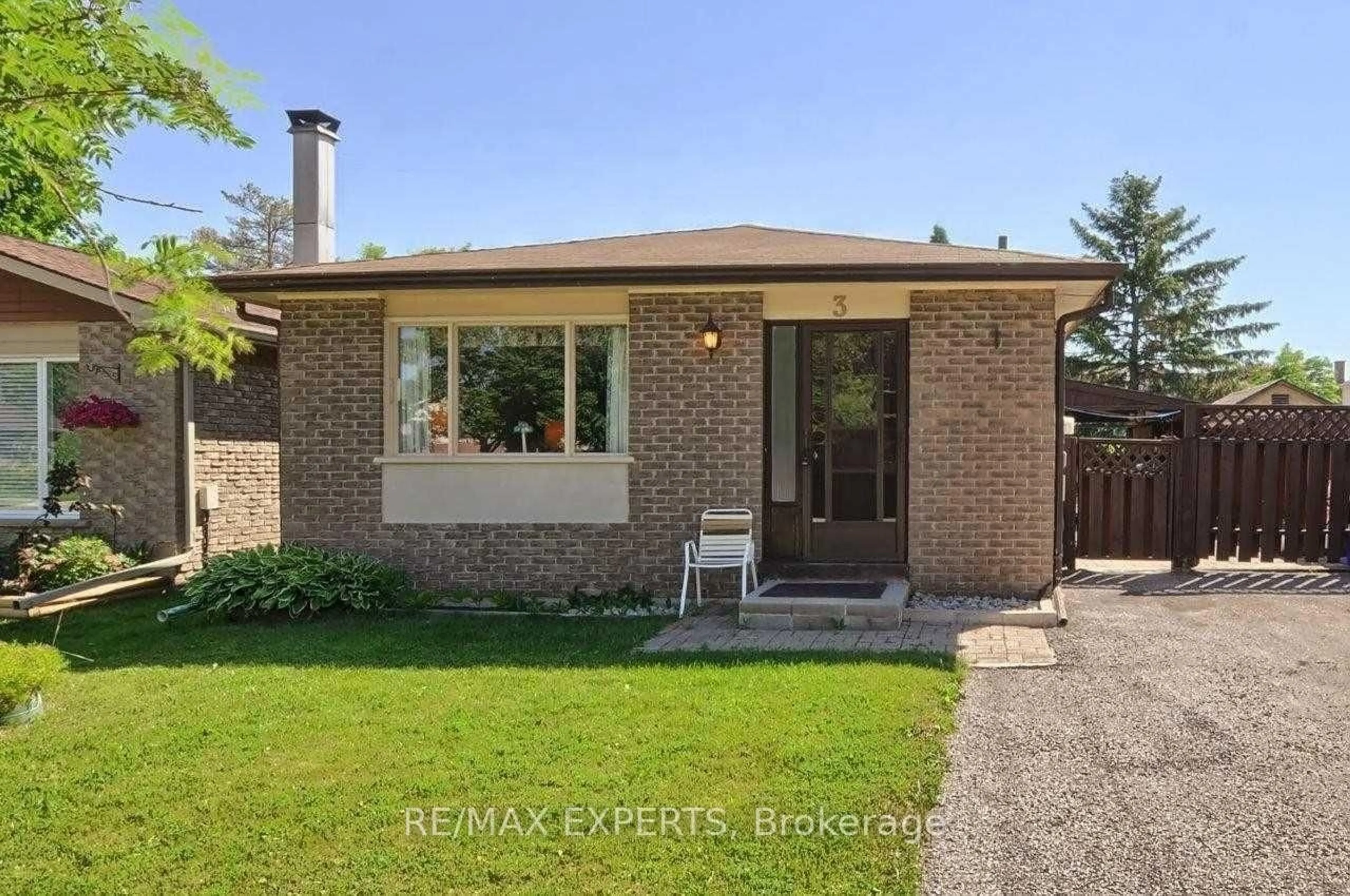 Home with brick exterior material, street for 3 Milne St, New Tecumseth Ontario L4N 7J1