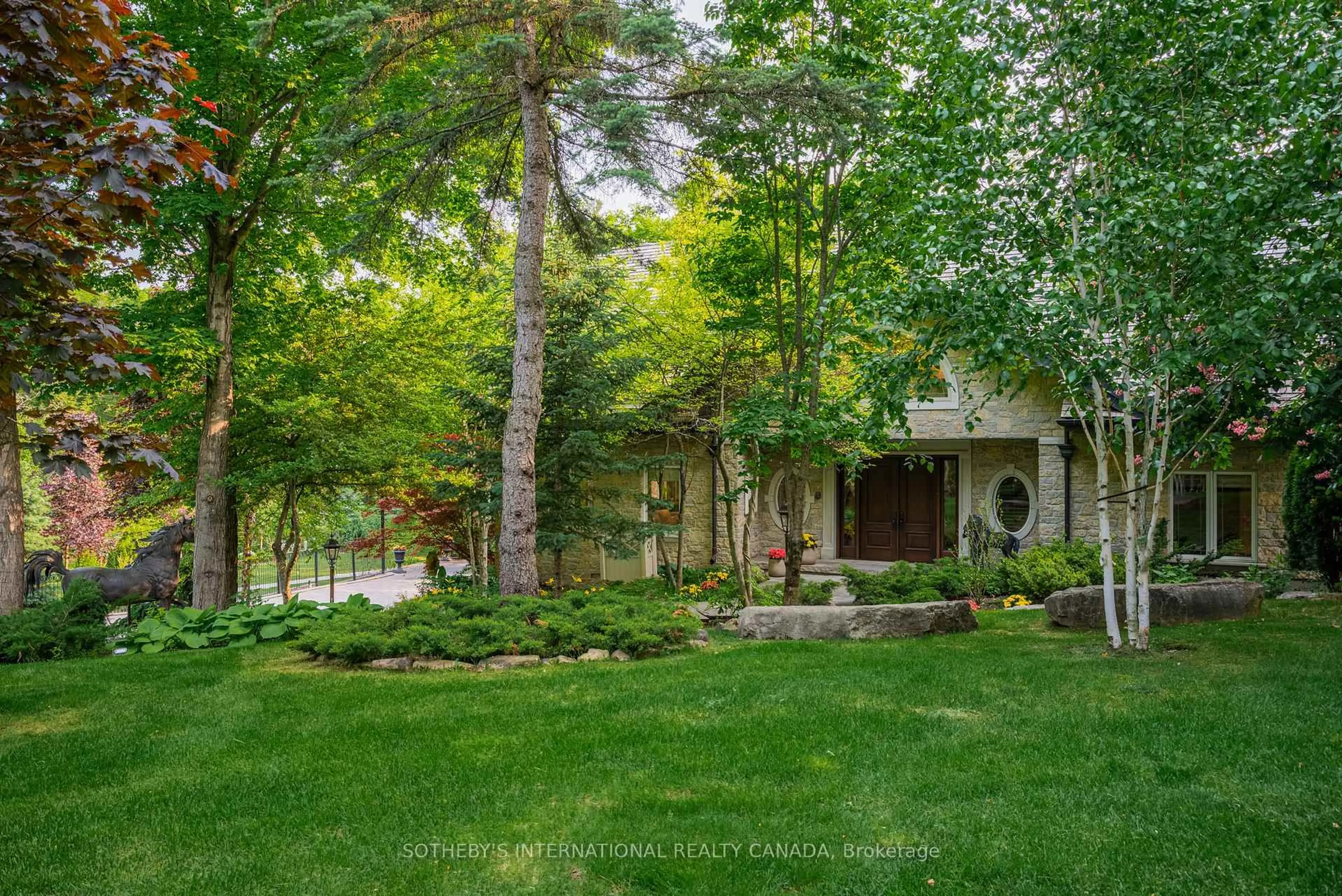 Unknown for 101 Paula Crt, Vaughan Ontario L0J 1C0