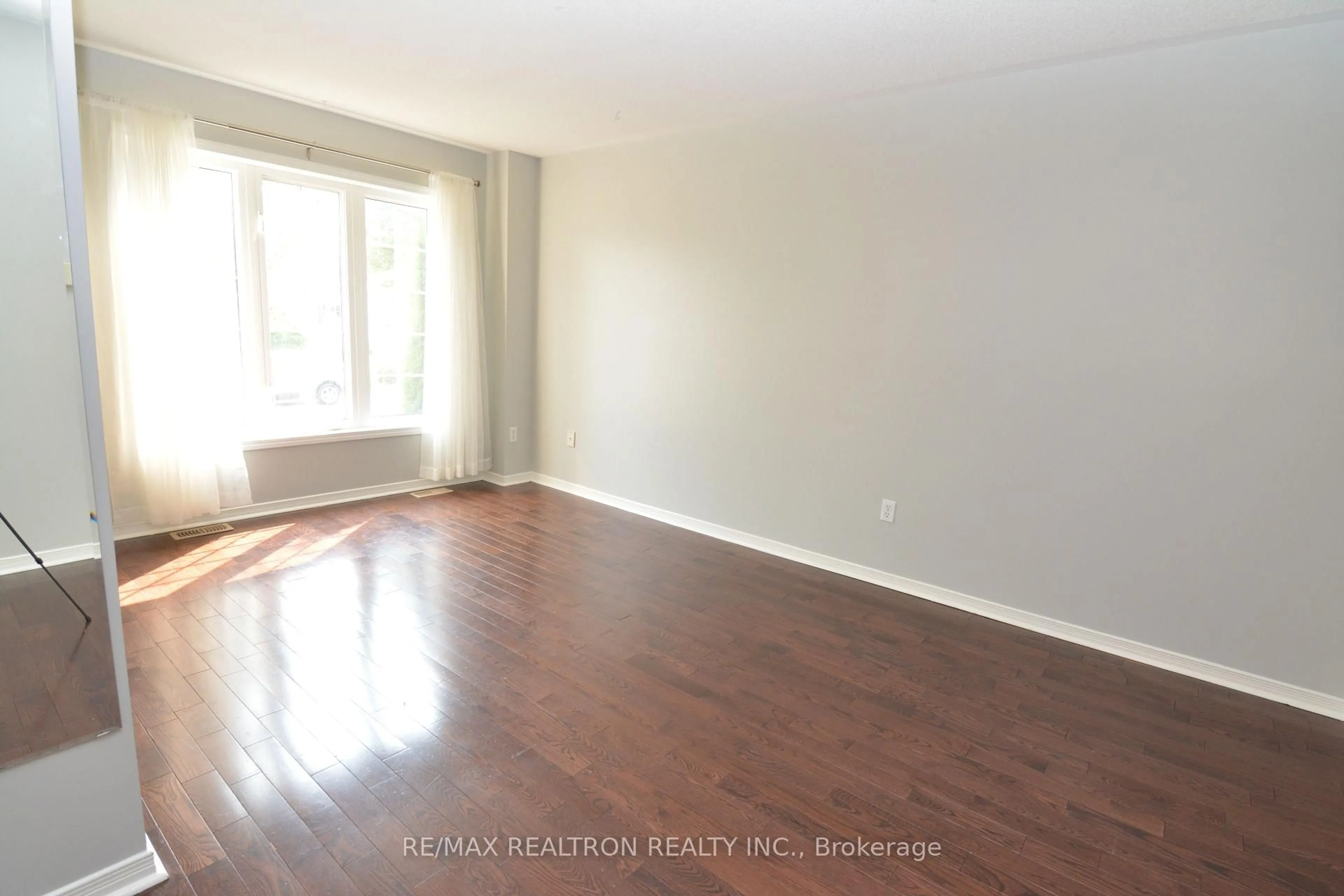 A pic of a room for 129 Trailhead Ave, Newmarket Ontario L3X 2Z6
