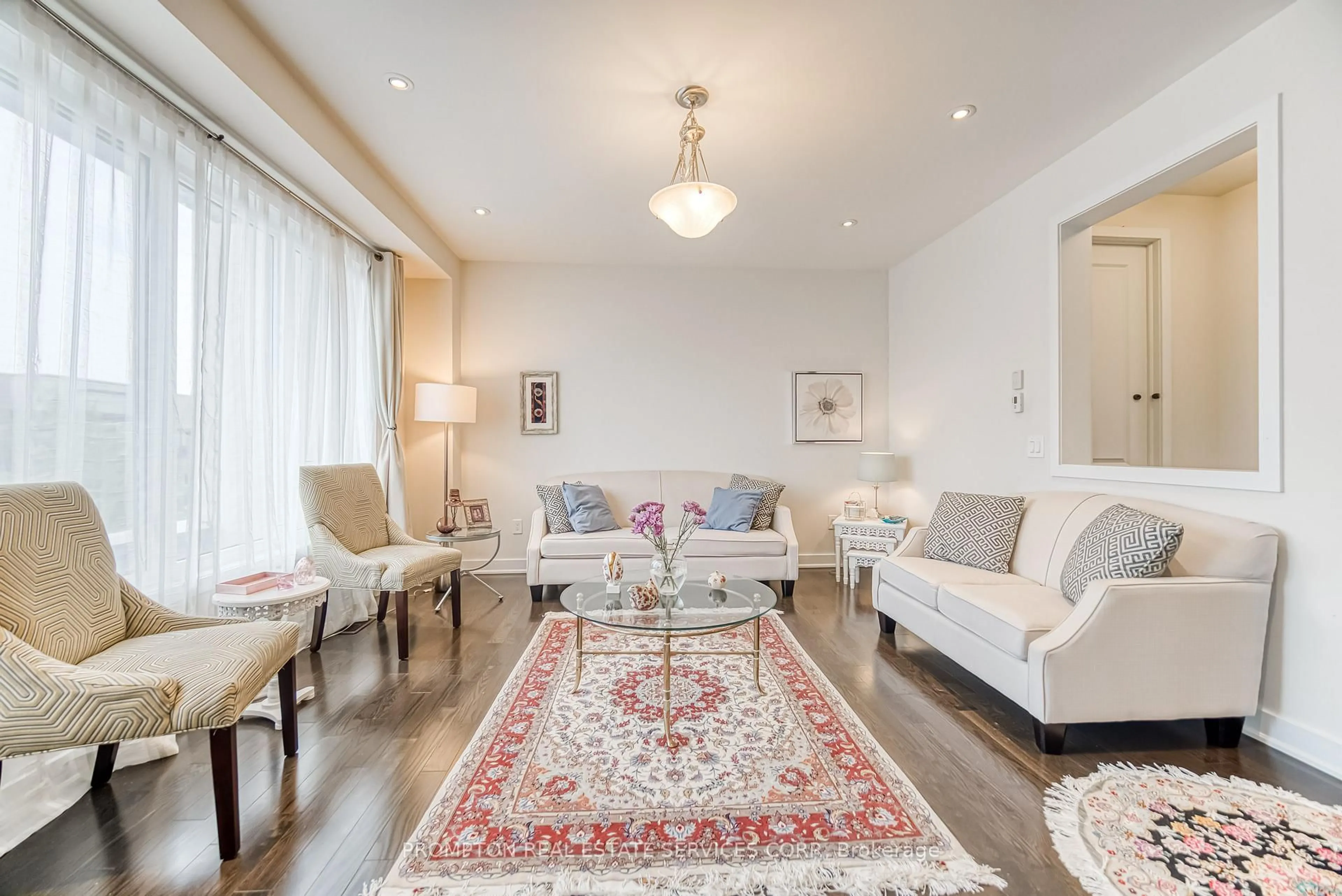 Living room with furniture, unknown for 48 Helliwell Cres, Richmond Hill Ontario L4E 1C4