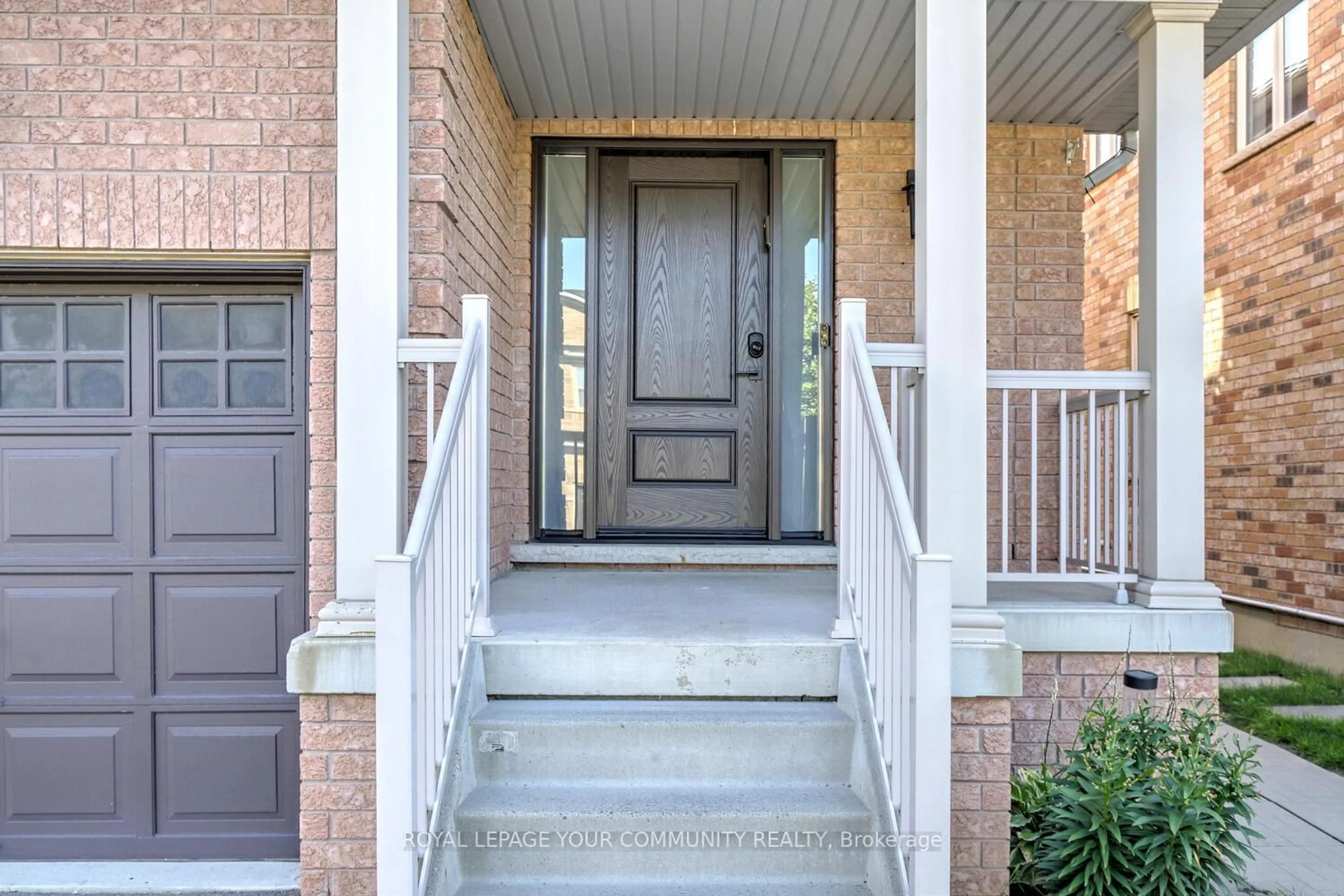 Indoor entryway for 59 Kavala St, Vaughan Ontario L6A 0P6