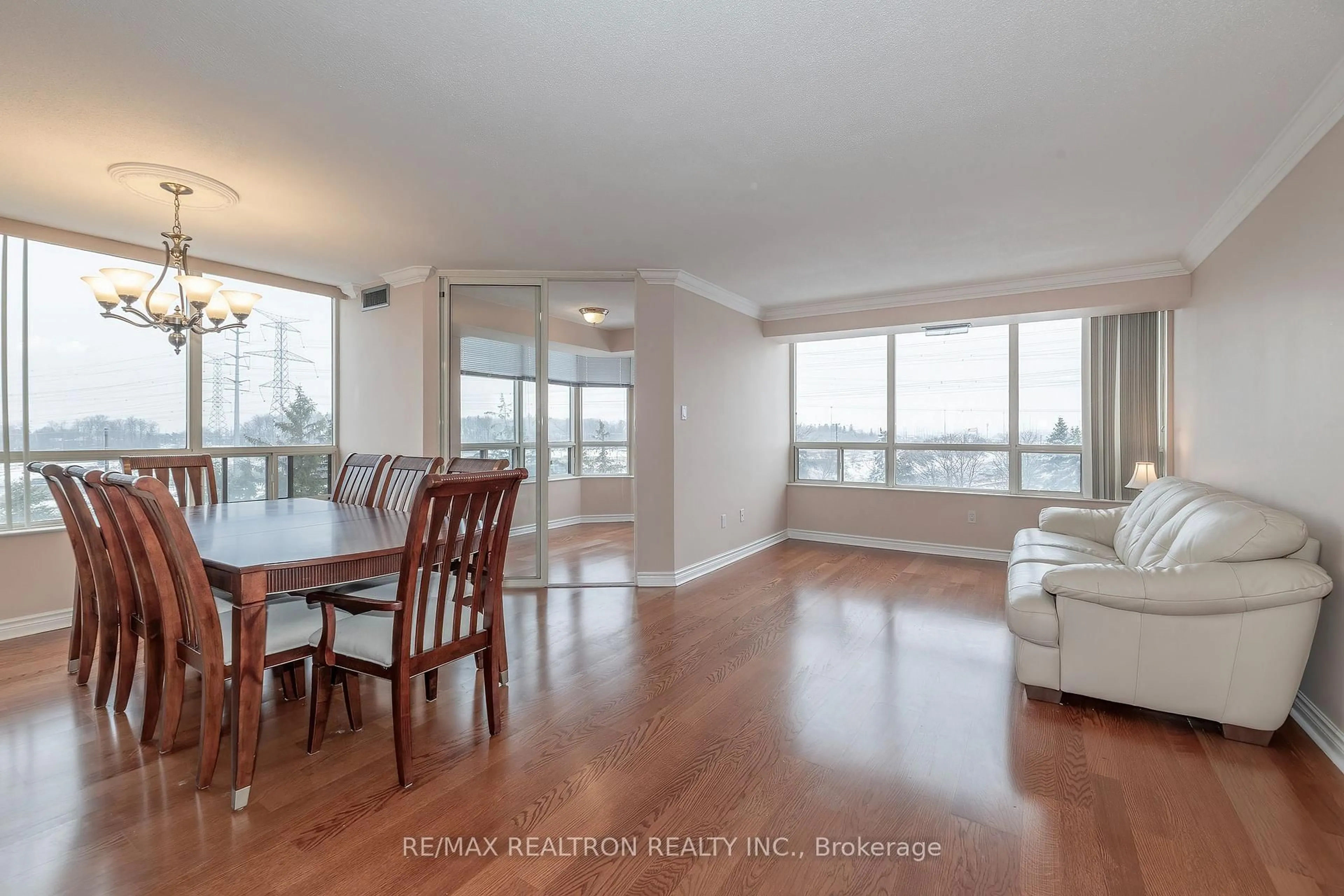 Unknown for 8501 Bayview Ave #615, Richmond Hill Ontario L4B 3J7