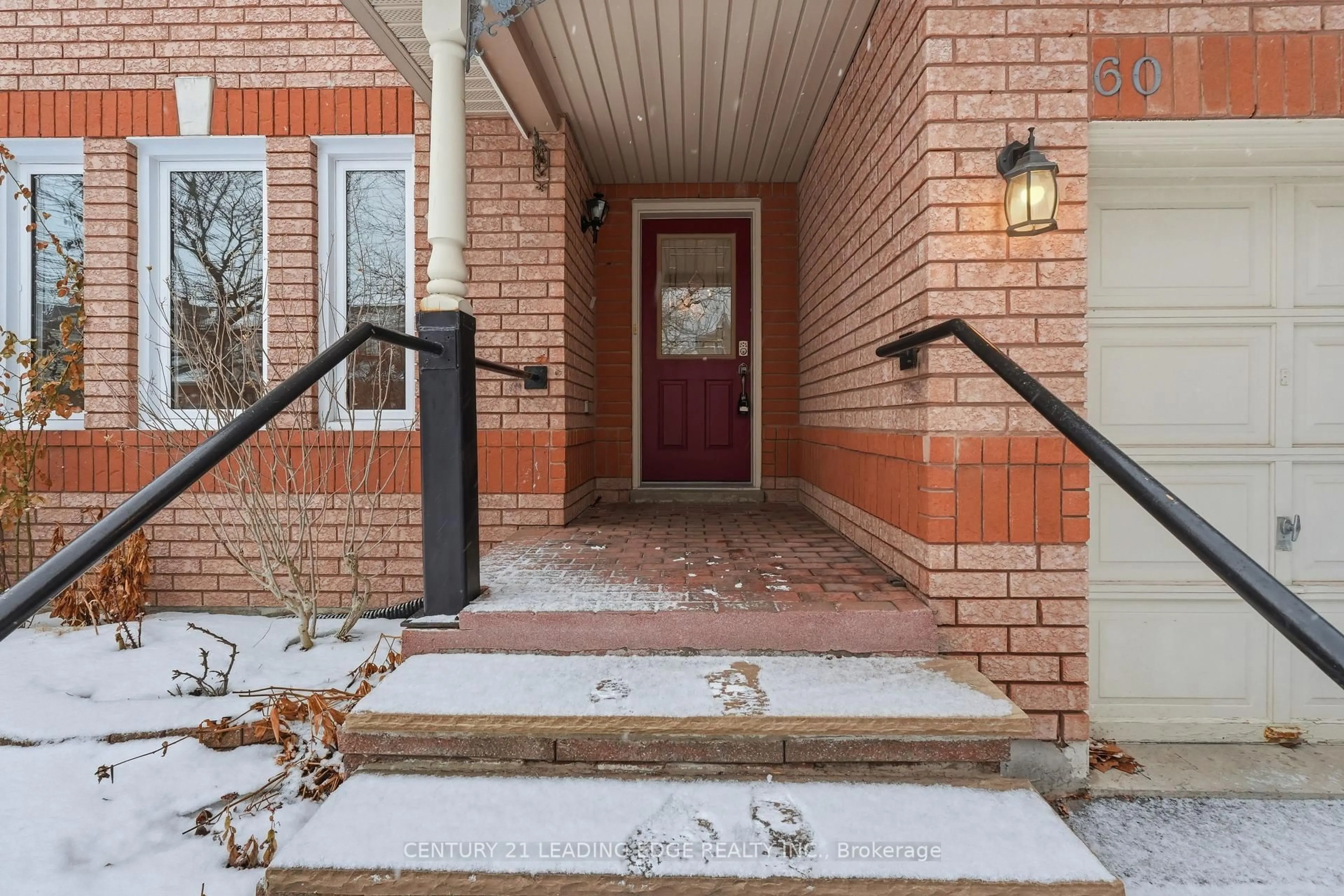 Unknown for 60 Snedden Ave, Aurora Ontario L4G 7K6