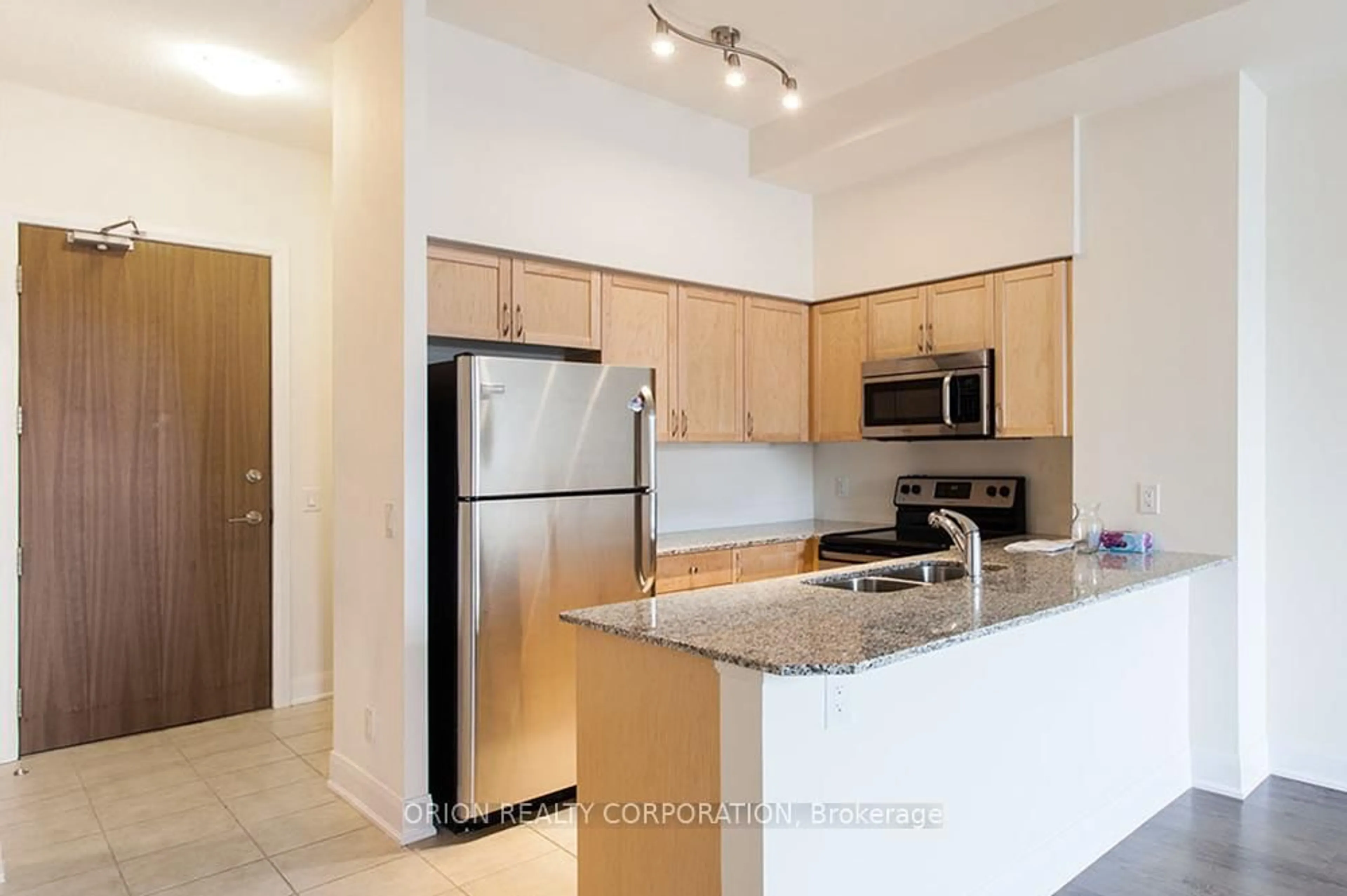 Standard kitchen, unknown for 4700 Highway 7 Rd #215, Vaughan Ontario L4L 0B4