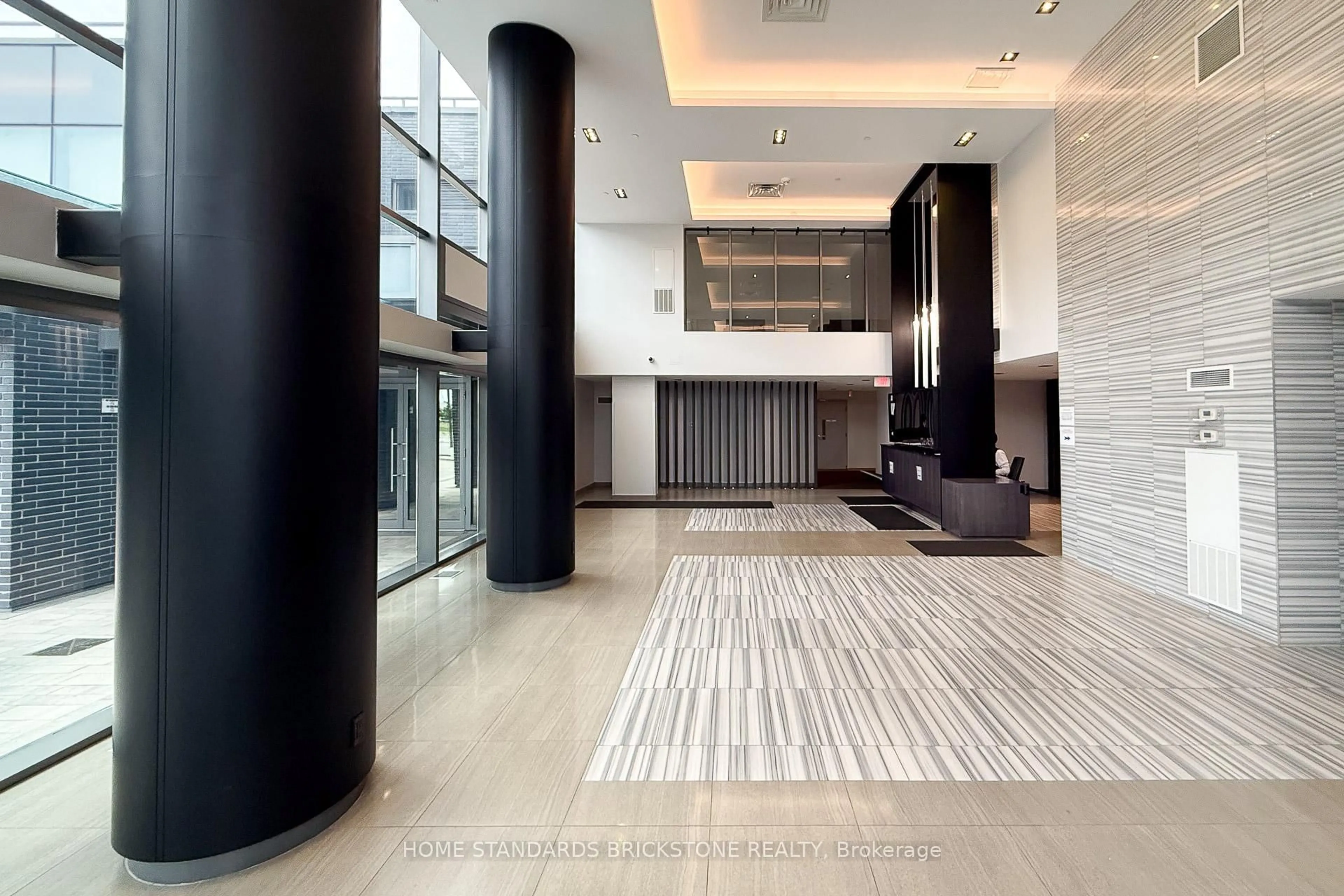 Unknown for 65 Oneida Cres #LPH 10, Richmond Hill Ontario L4B 0G9