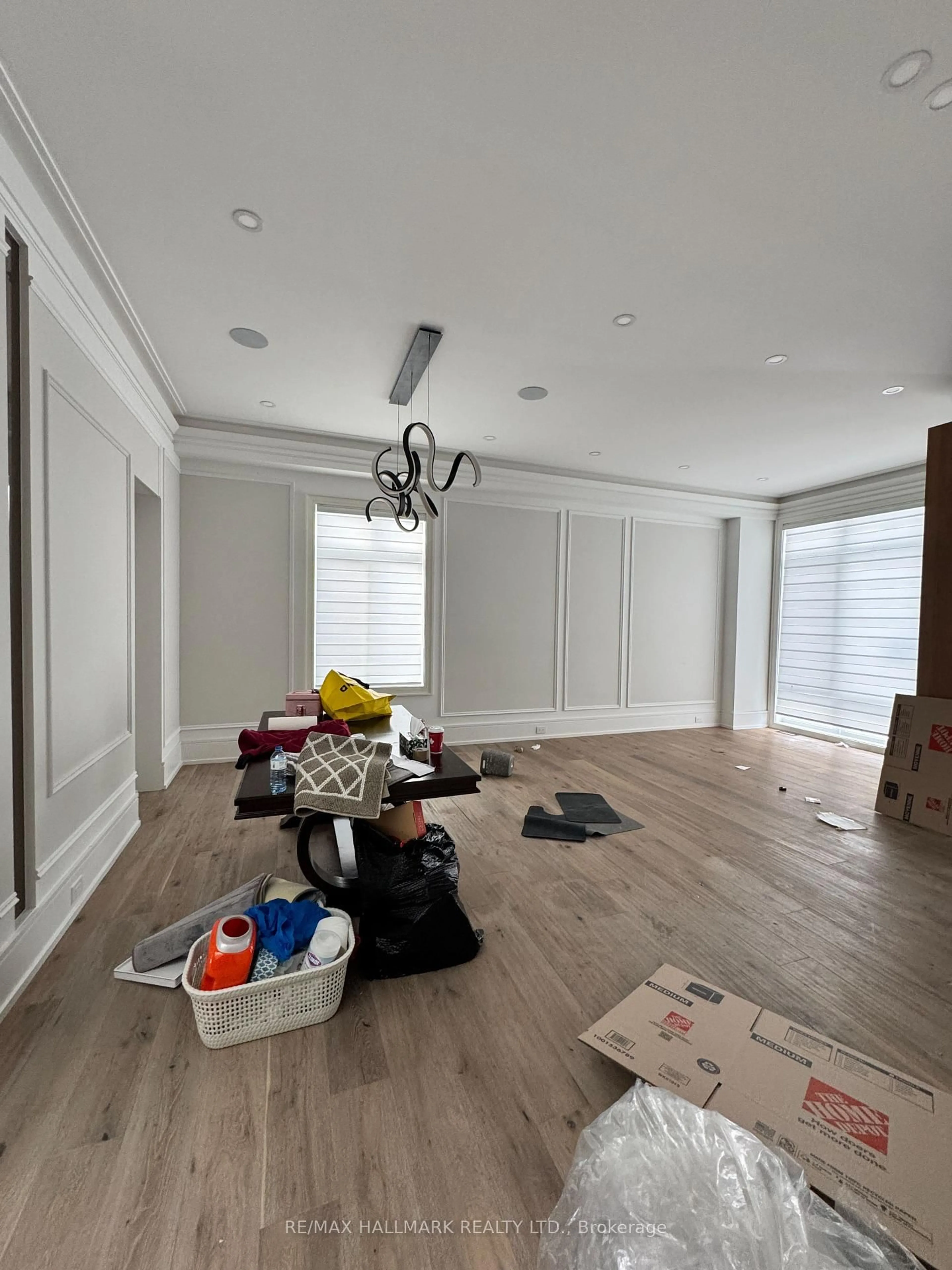 A pic of a room for 81 Child Dr, Aurora Ontario L4G 1Y8