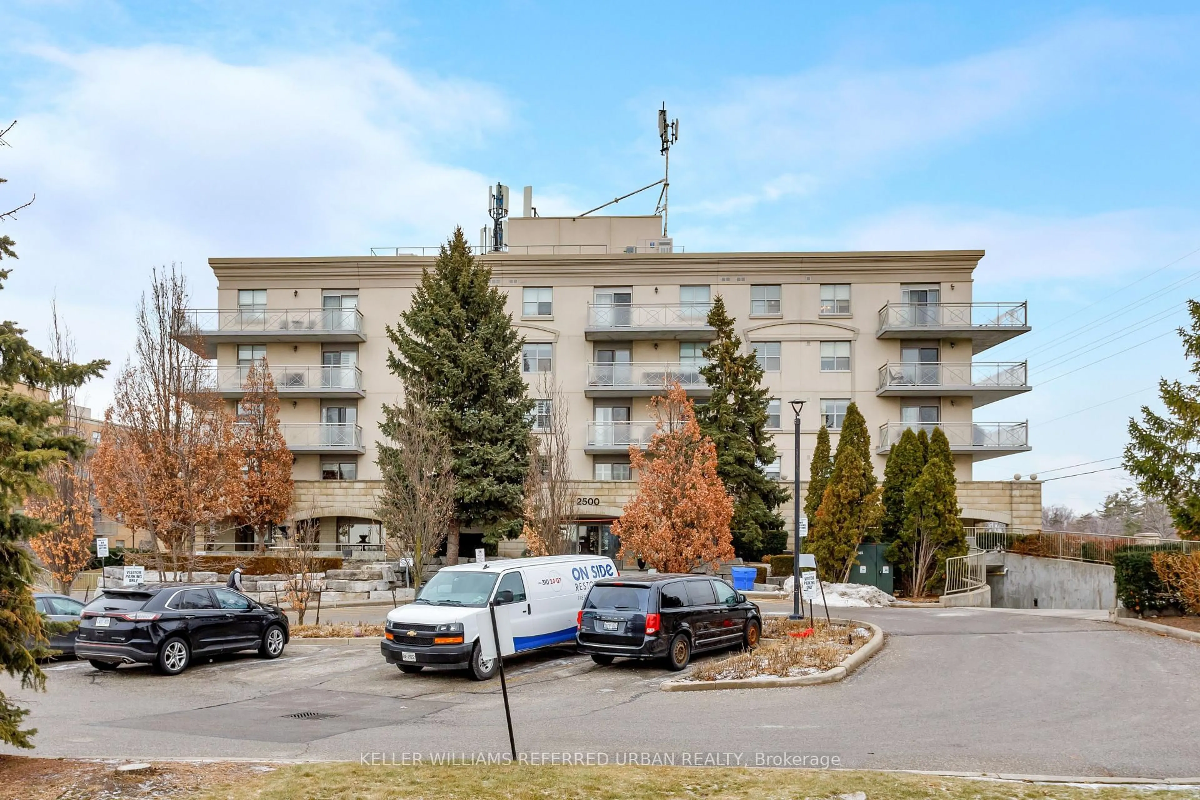 Patio, unknown for 2500 Rutherford Rd #317, Vaughan Ontario L4K 5N7