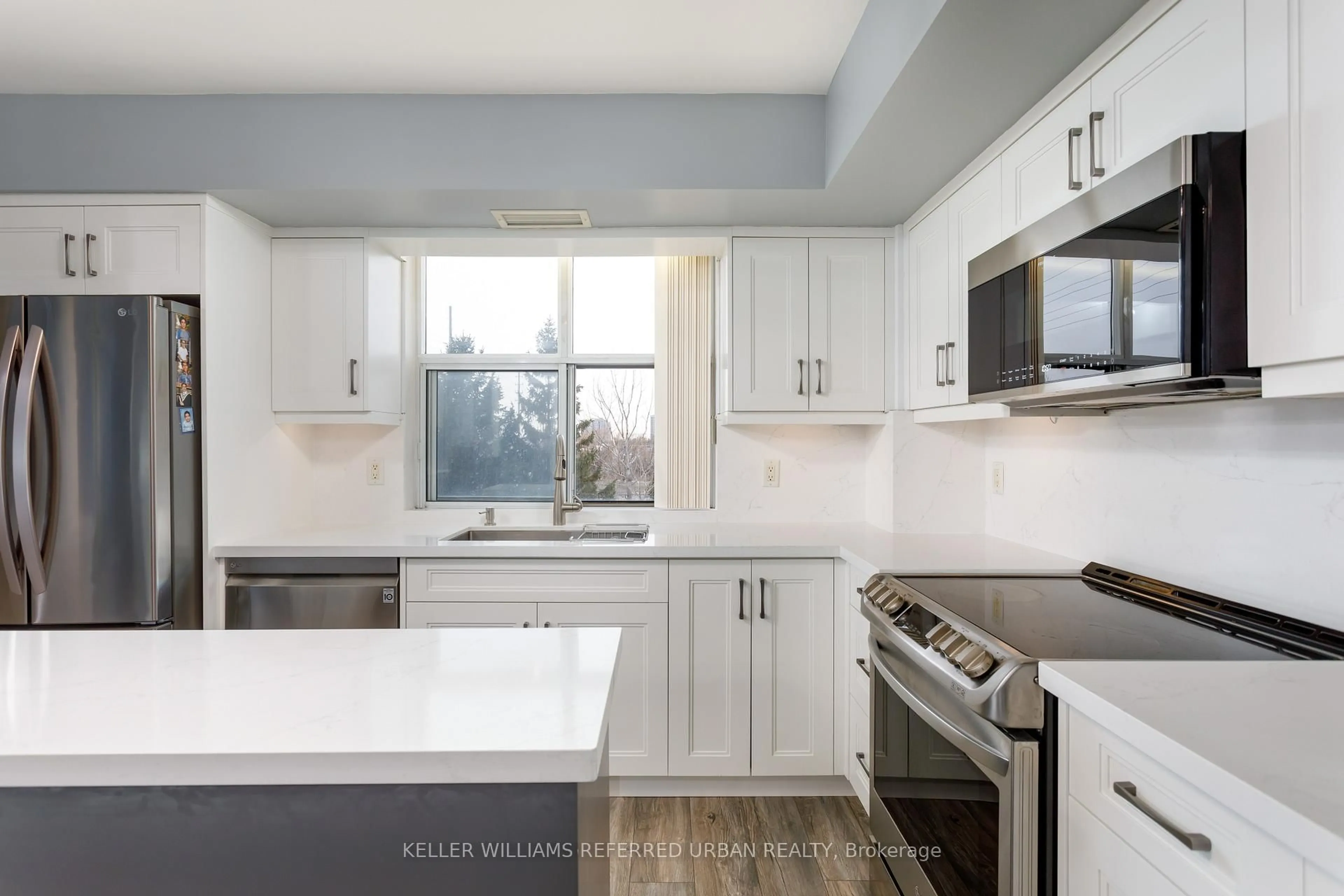 Contemporary kitchen, ceramic/tile floor for 2500 Rutherford Rd #317, Vaughan Ontario L4K 5N7