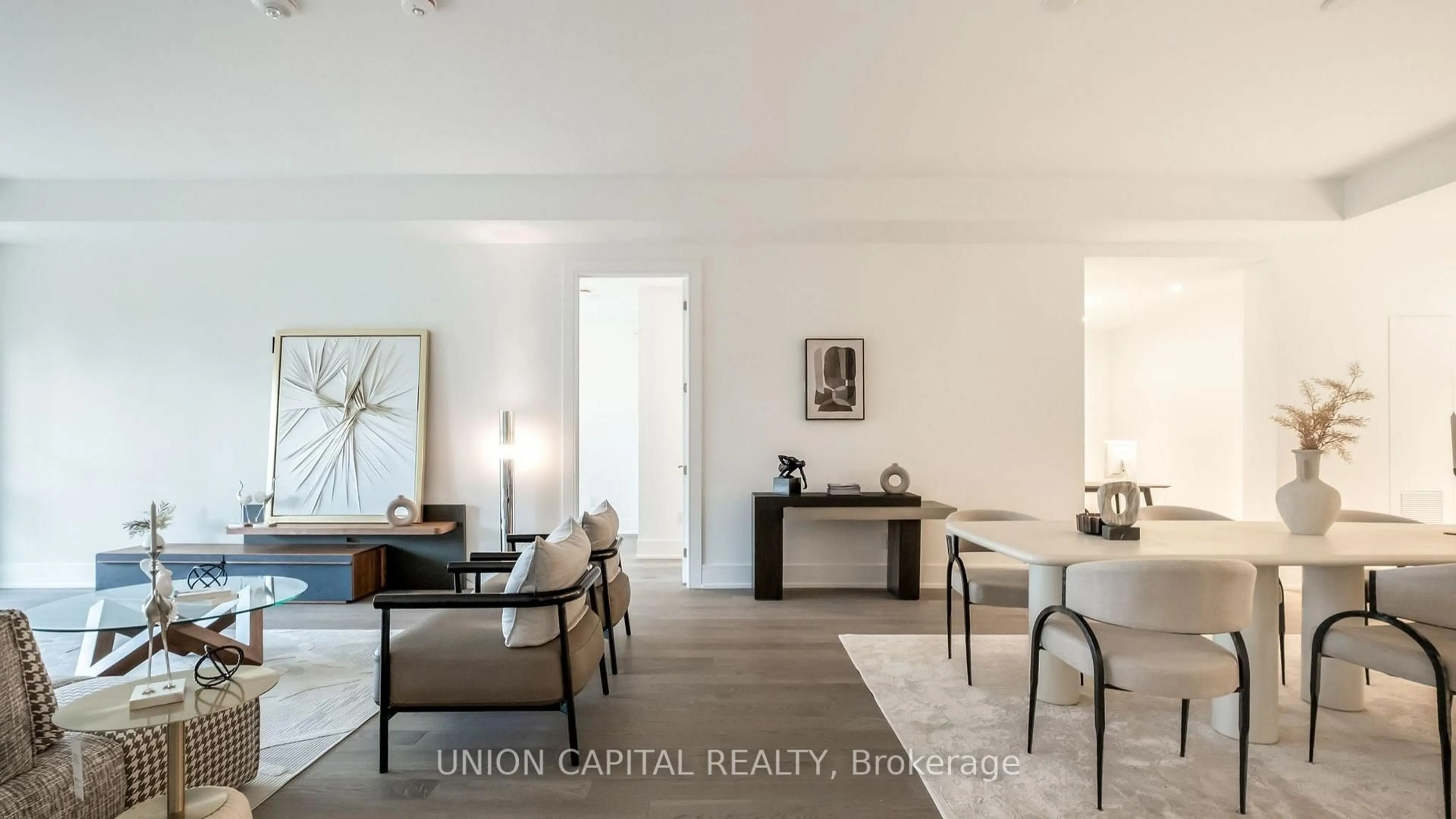 Living room with furniture, wood/laminate floor for 399 Royal Orchard Blvd #19, Markham Ontario L3T 4Y9