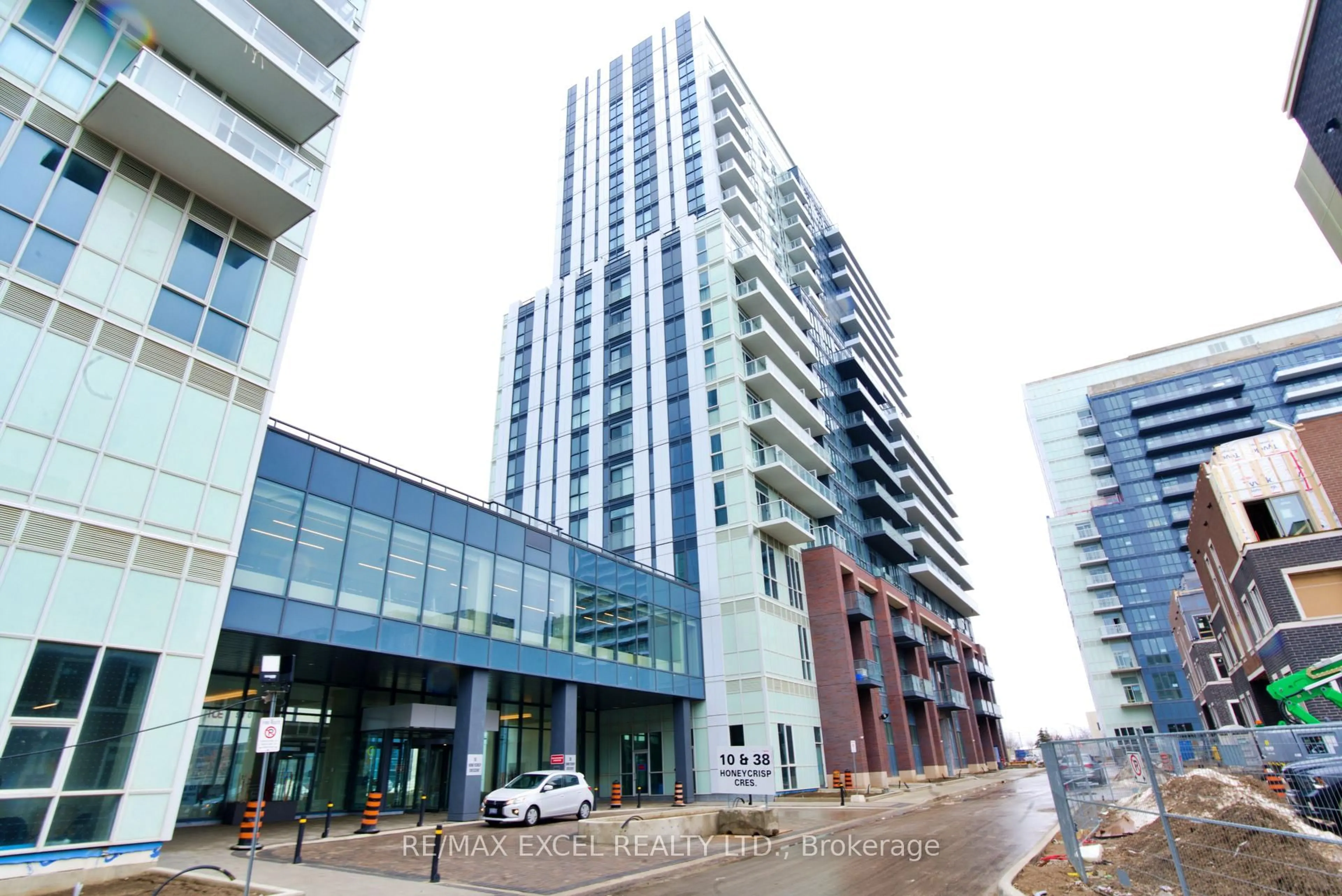 Unknown for 38 Honeycrisp Cres #1102, Vaughan Ontario L4K 0M8