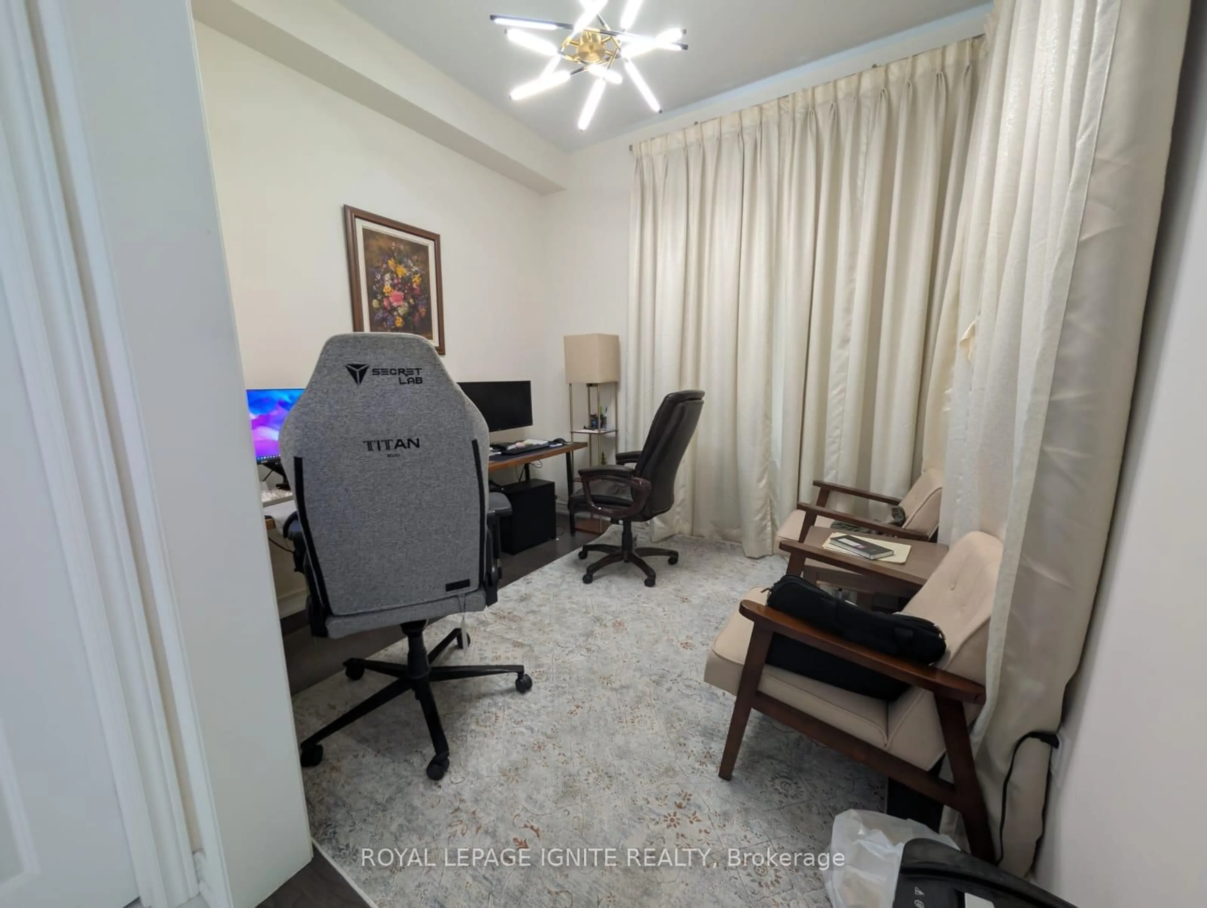 A pic of a room for 31 Canard Dr, Vaughan Ontario L4H 5C4