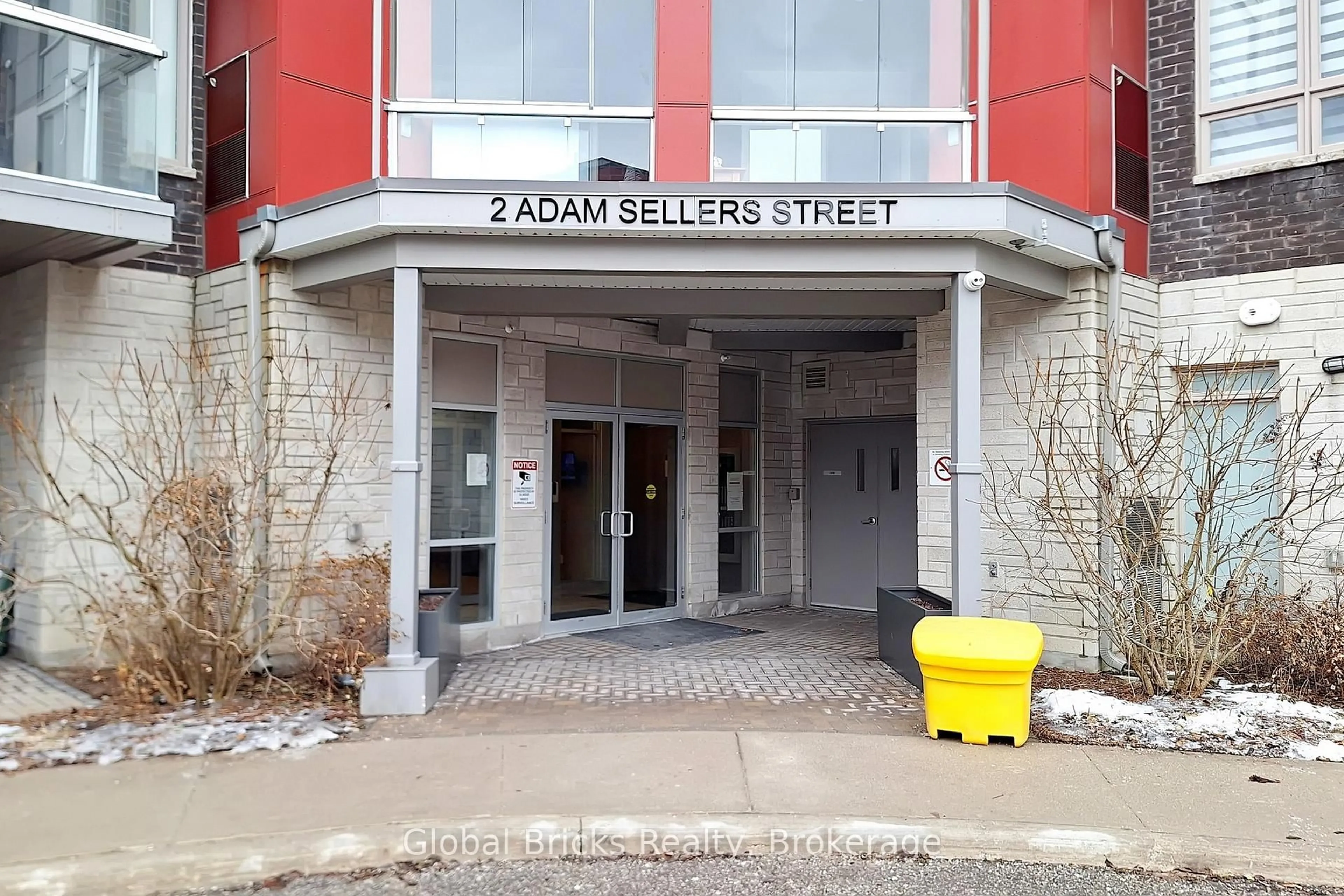 Indoor foyer for 2 Adam Sellers St #218, Markham Ontario L6B 1P2