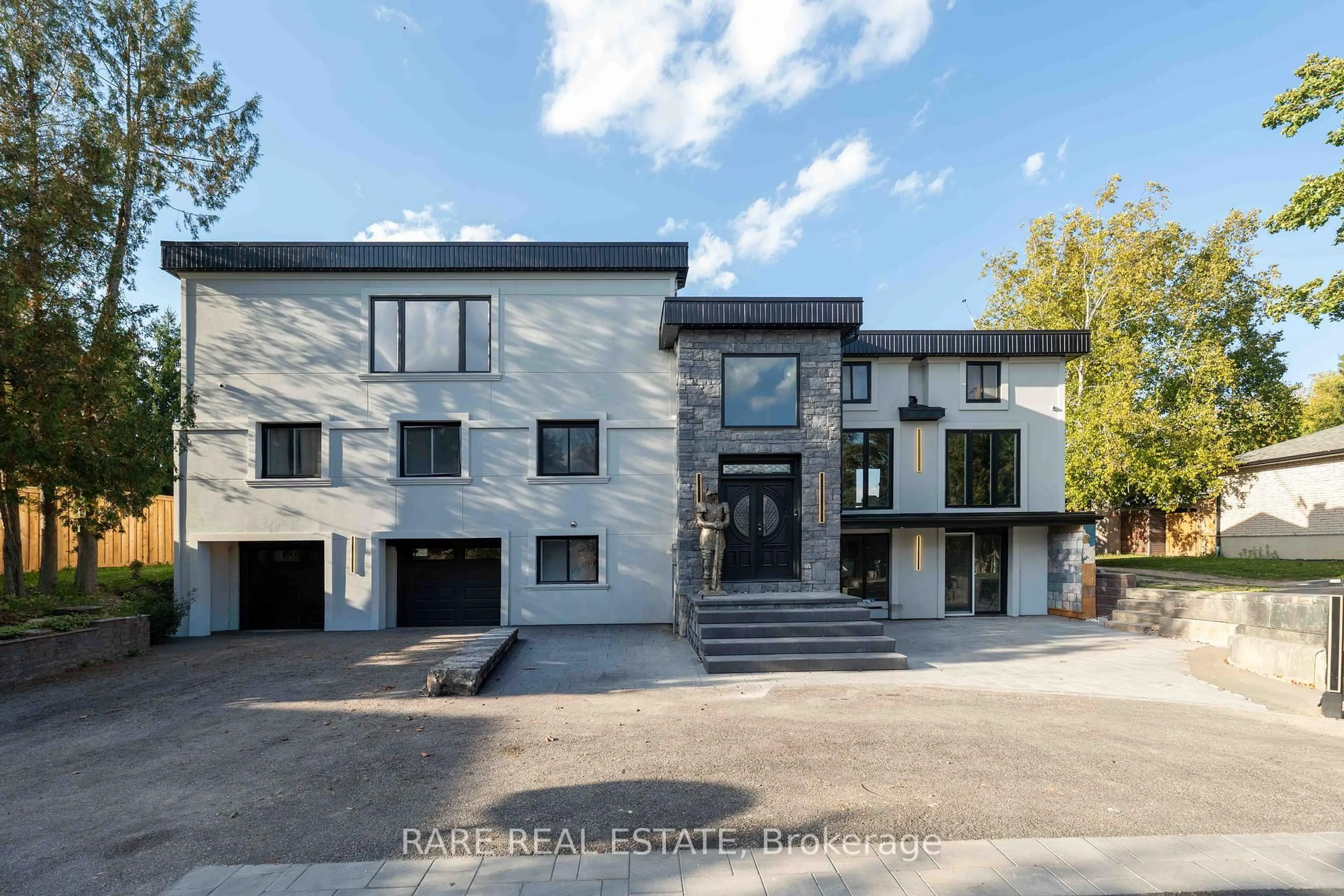 A pic from outside/outdoor area/front of a property/back of a property/a pic from drone, street for 4616 Highway 89, Innisfil Ontario L0L 1L0