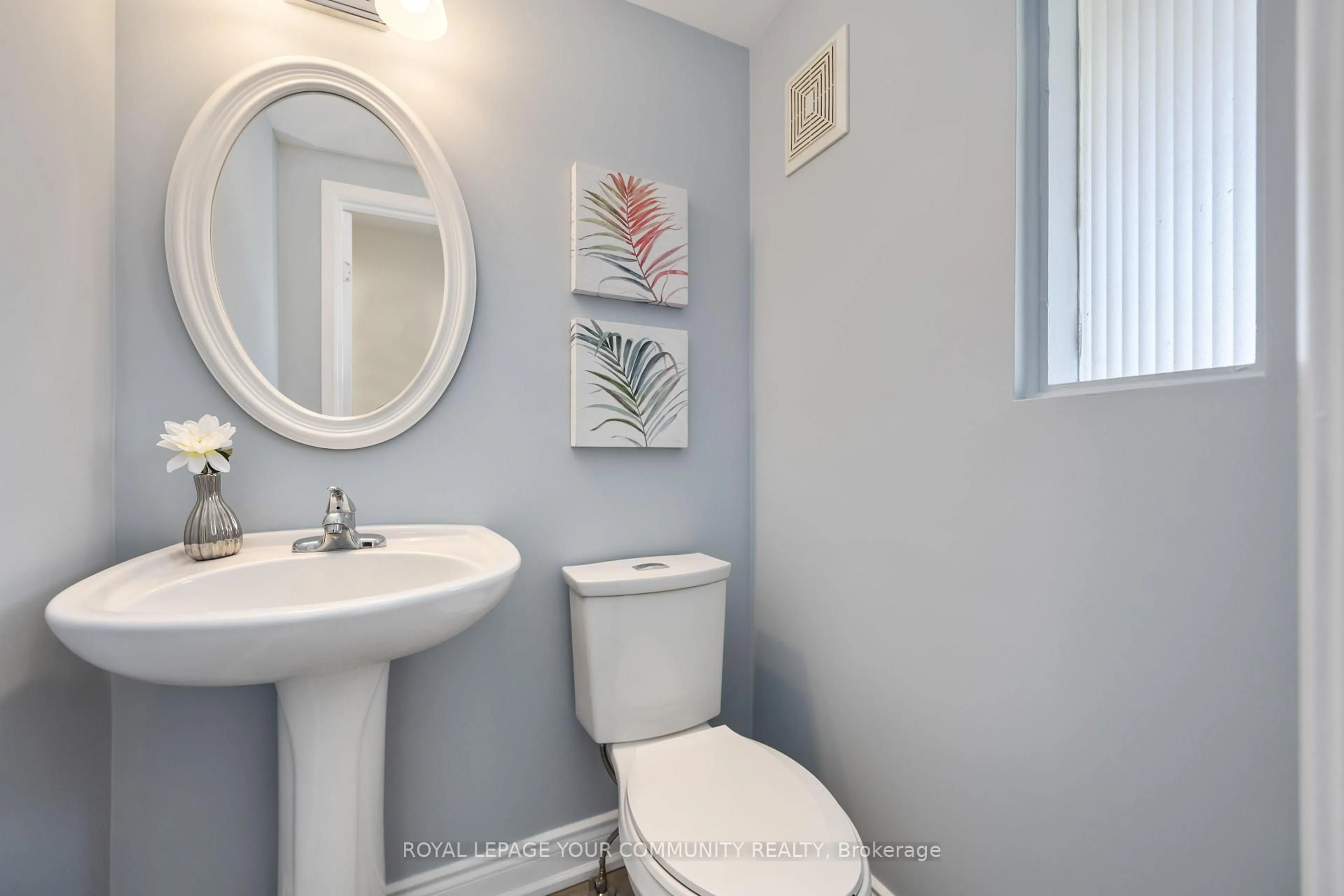 Standard bathroom, ceramic/tile floor for 76 Knightsbridge Way, Markham Ontario L3P 3W5