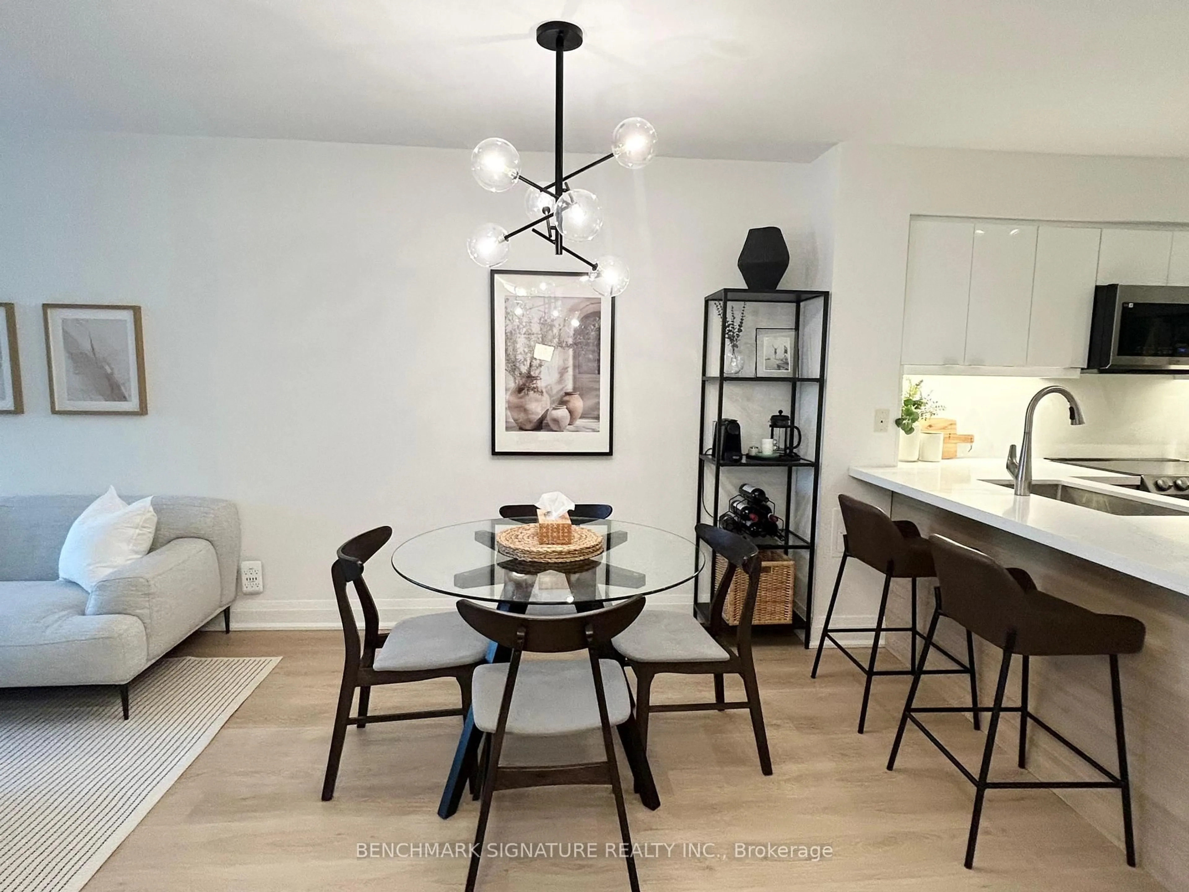 Unknown for 30 Clegg Rd Rd #811, Markham Ontario L6G 0B4