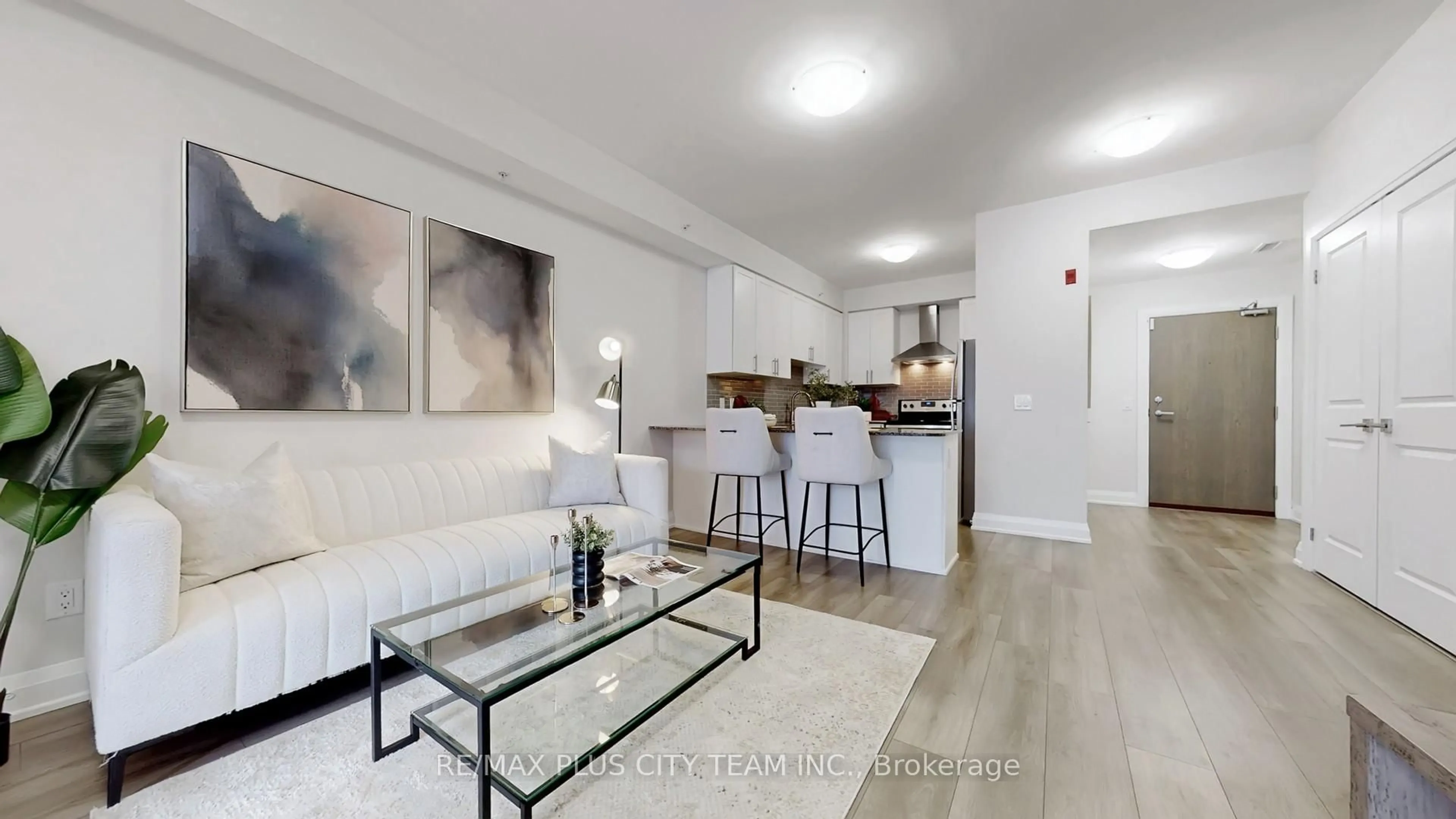 Living room with furniture, unknown for 481 Rupert Ave #120, Whitchurch-Stouffville Ontario L4A 1Y7